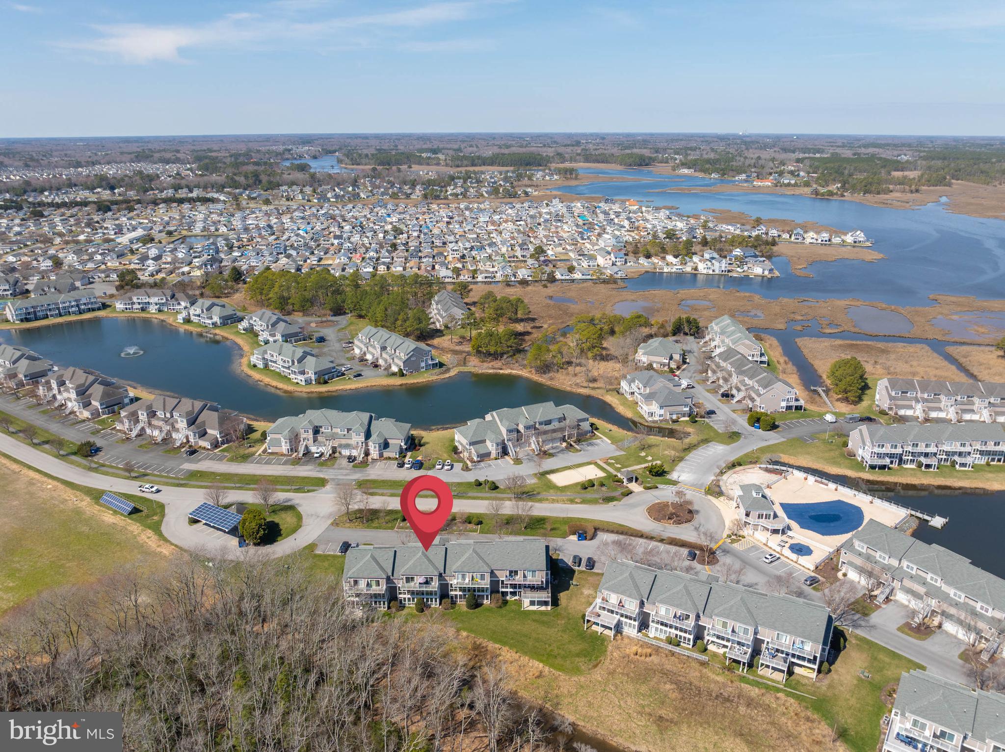 BAYVILLE SHORES - Residential