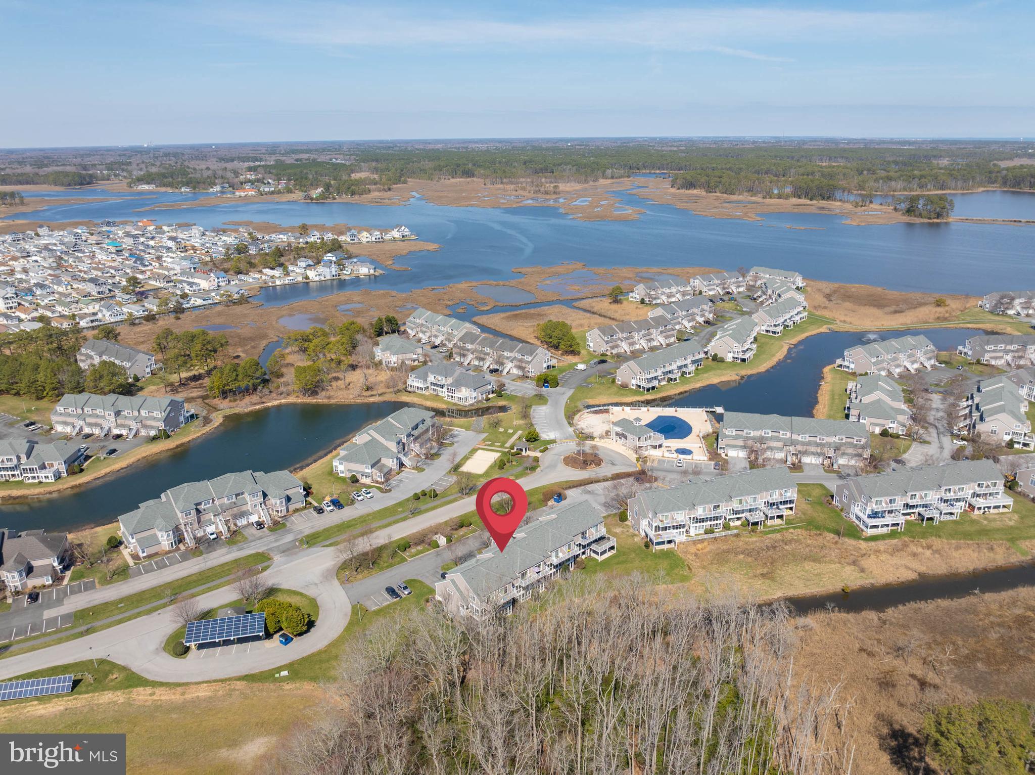 BAYVILLE SHORES - Residential