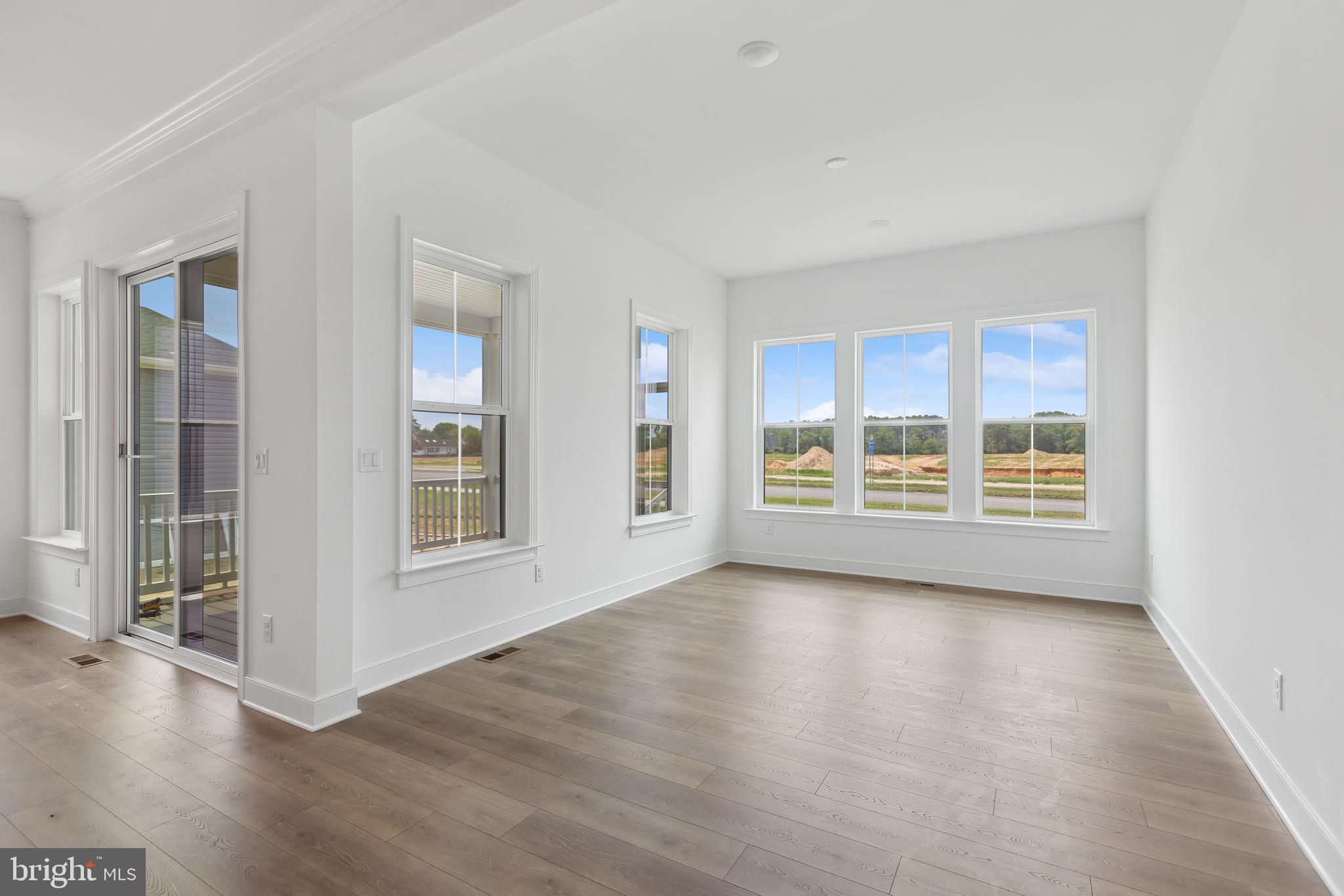 FOUR SEASONS AT KENT ISLAND - Residential