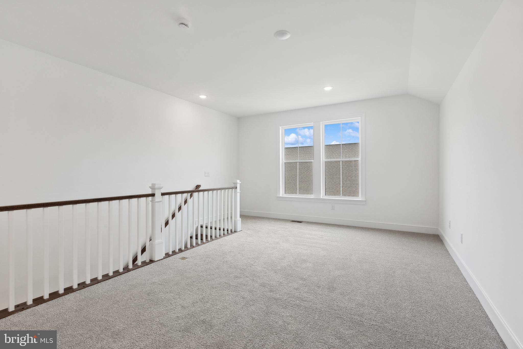 FOUR SEASONS AT KENT ISLAND - Residential