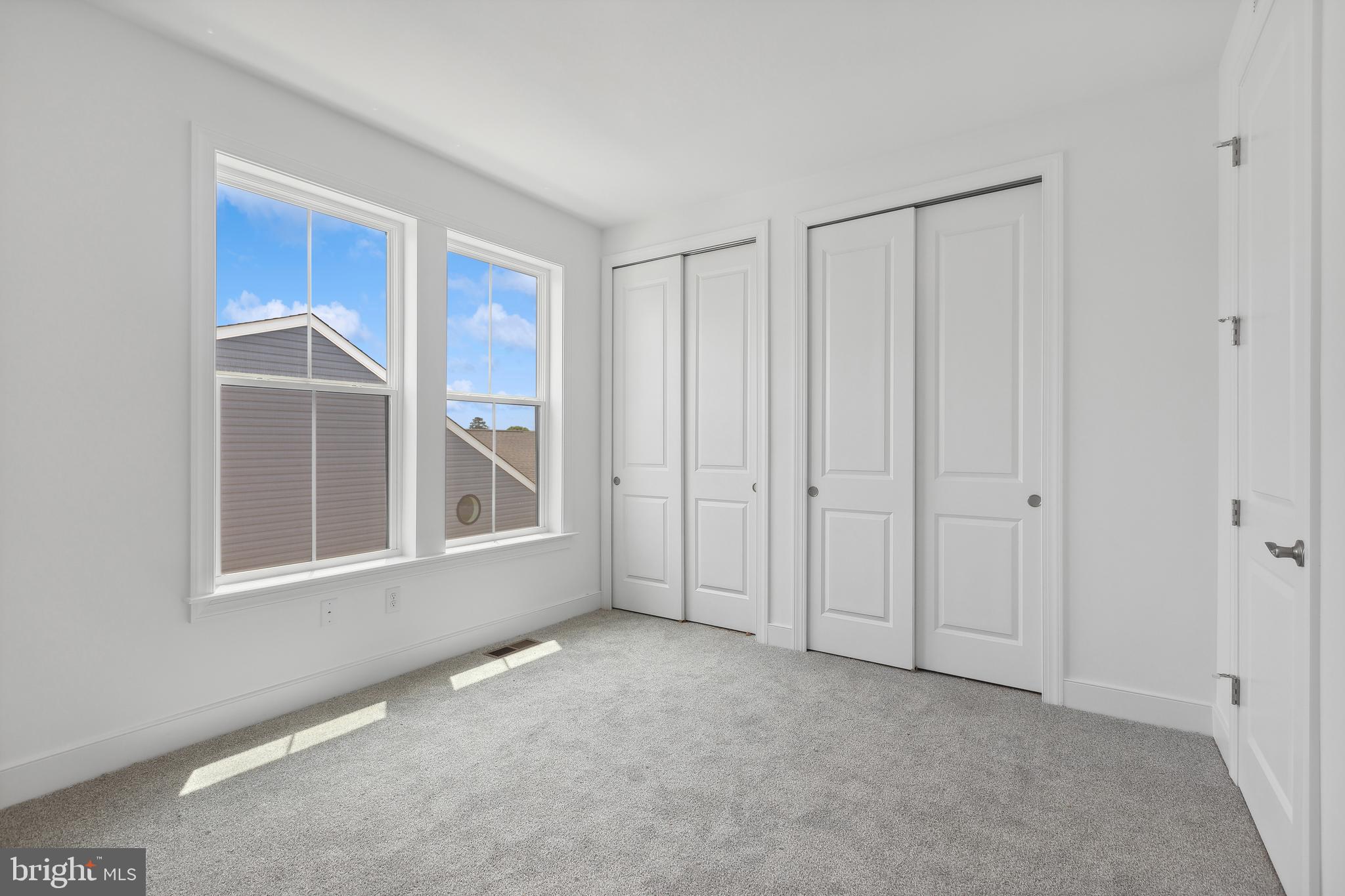 FOUR SEASONS AT KENT ISLAND - Residential