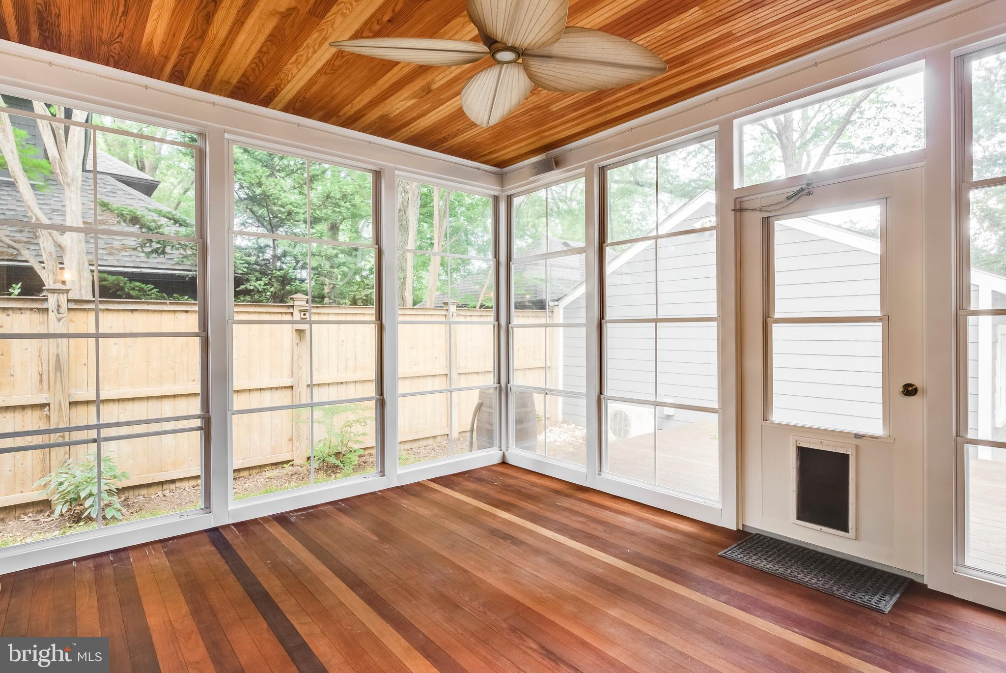 EASTPORT - Residential Lease