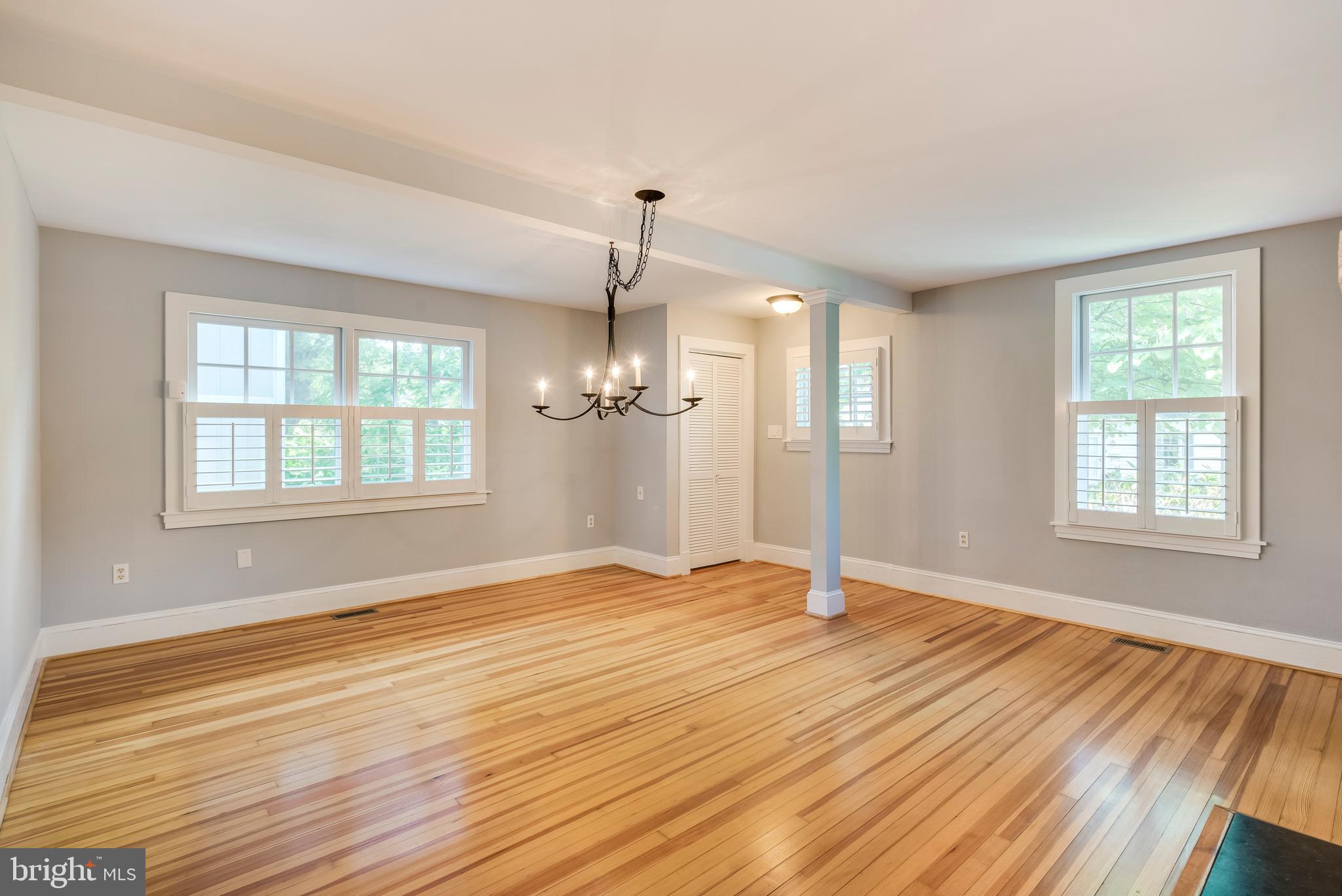 EASTPORT - Residential Lease