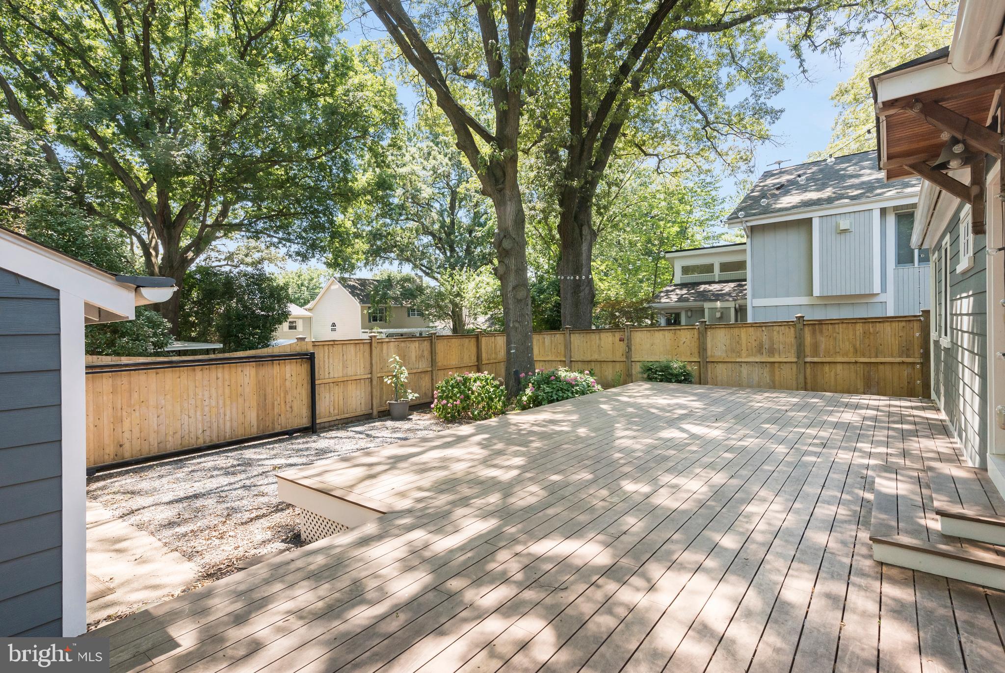 EASTPORT - Residential Lease