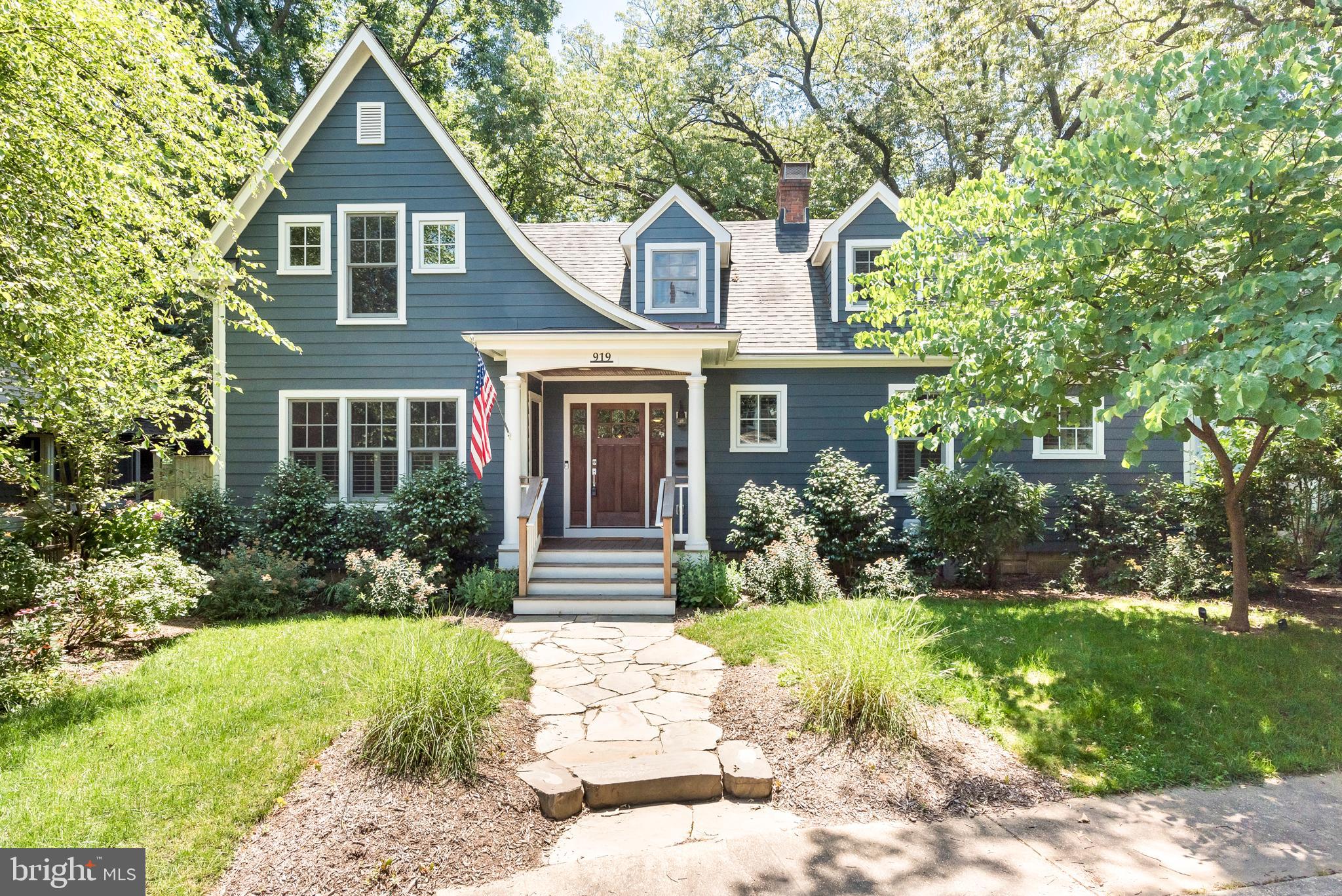 EASTPORT - Residential Lease