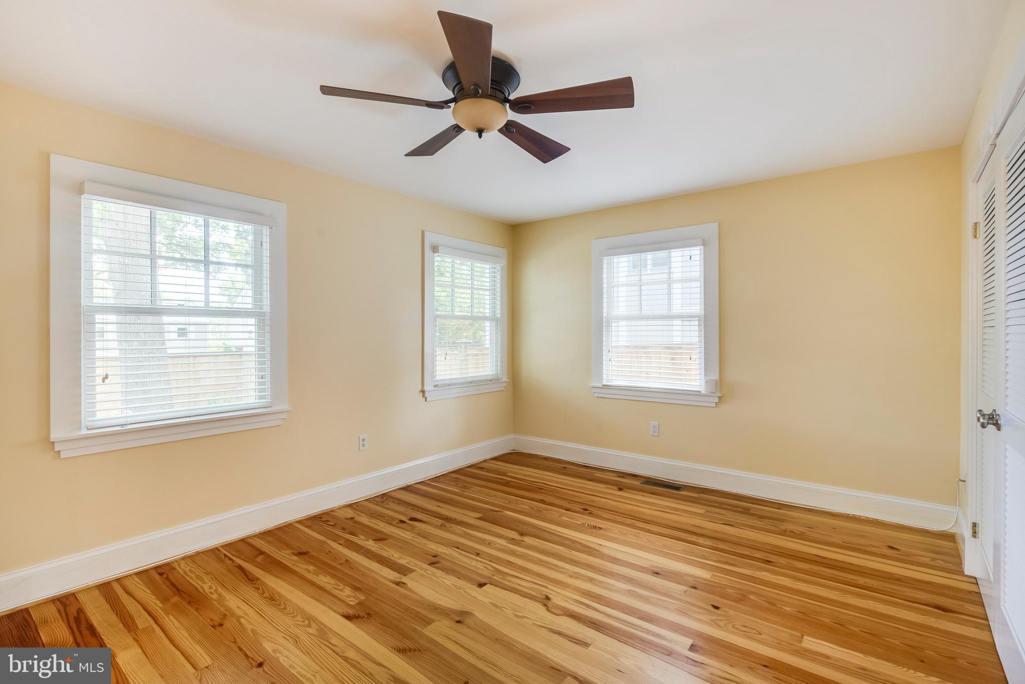 EASTPORT - Residential Lease