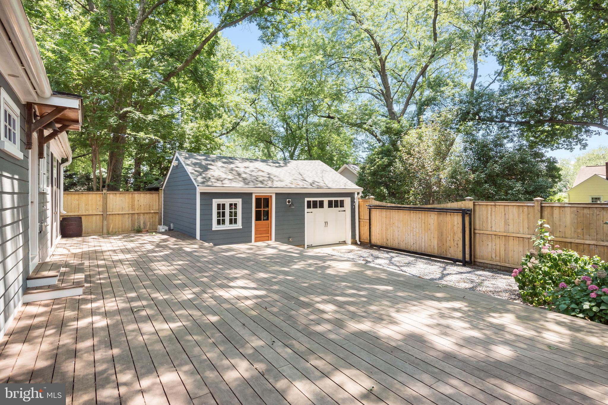 EASTPORT - Residential Lease