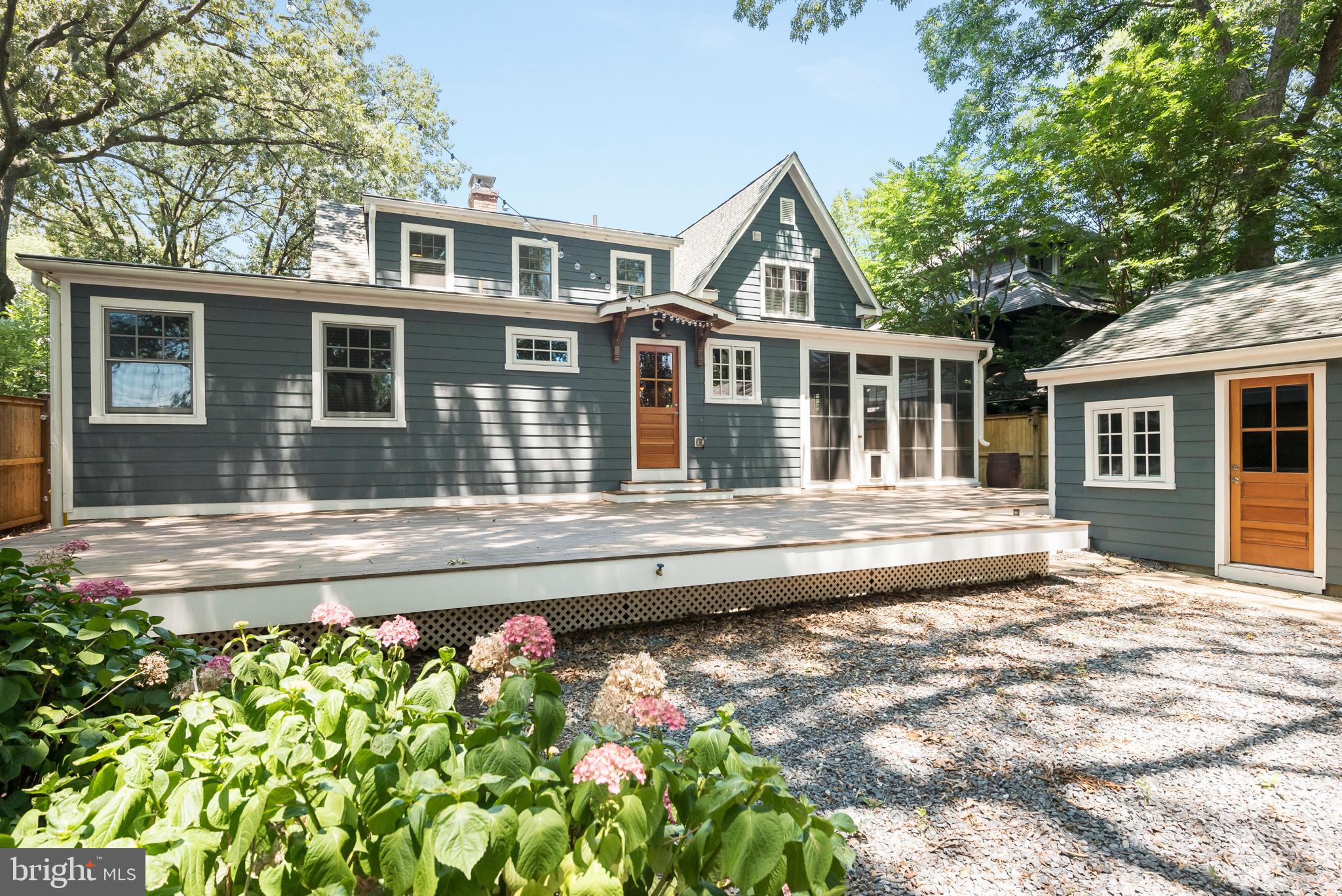 EASTPORT - Residential Lease