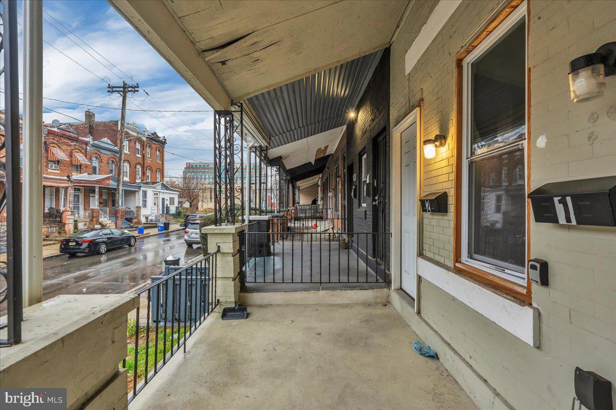 1135 W VENANGO STREET