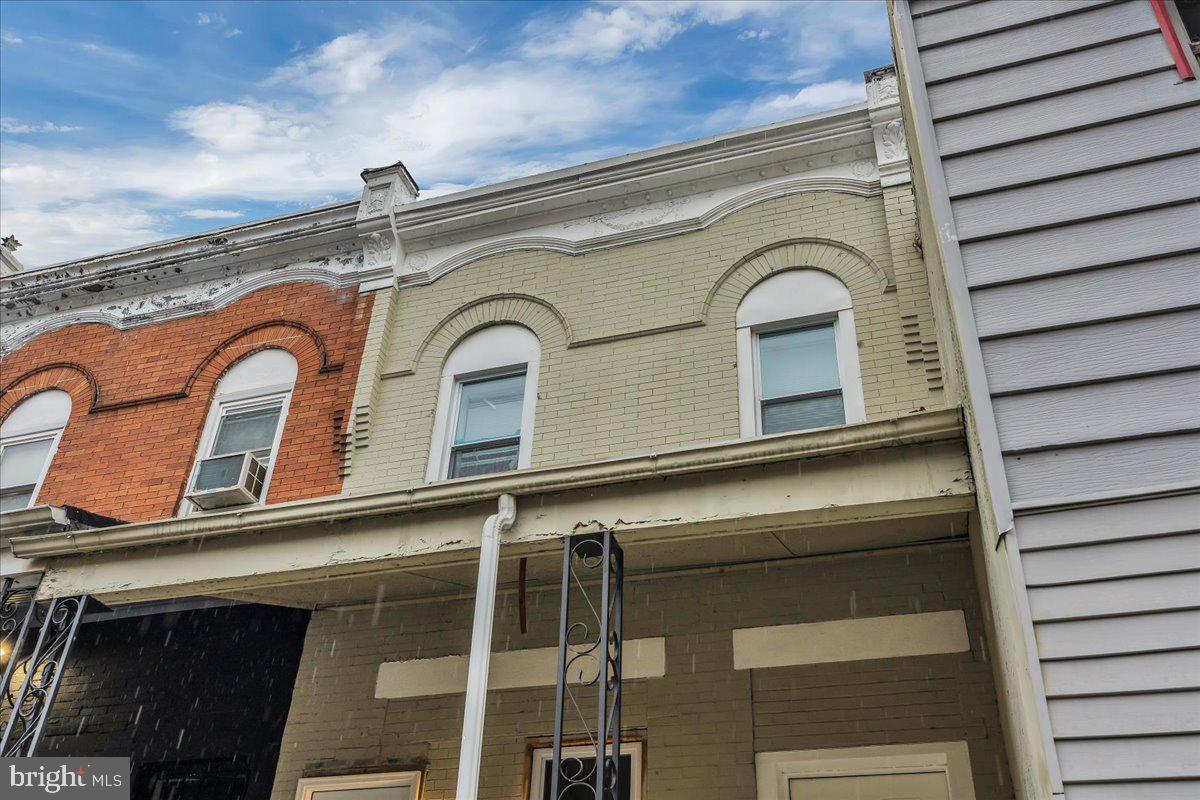 1135 W VENANGO STREET