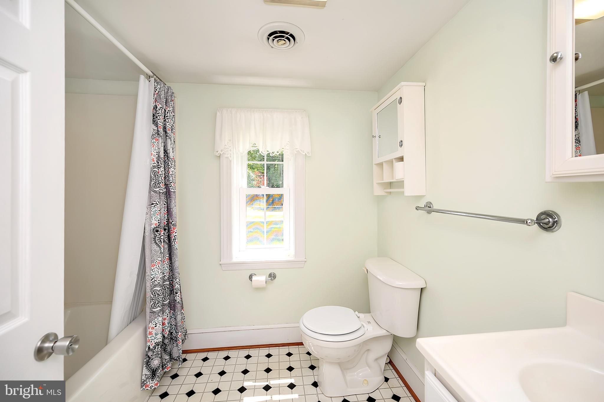 HARTWOOD - Residential Lease