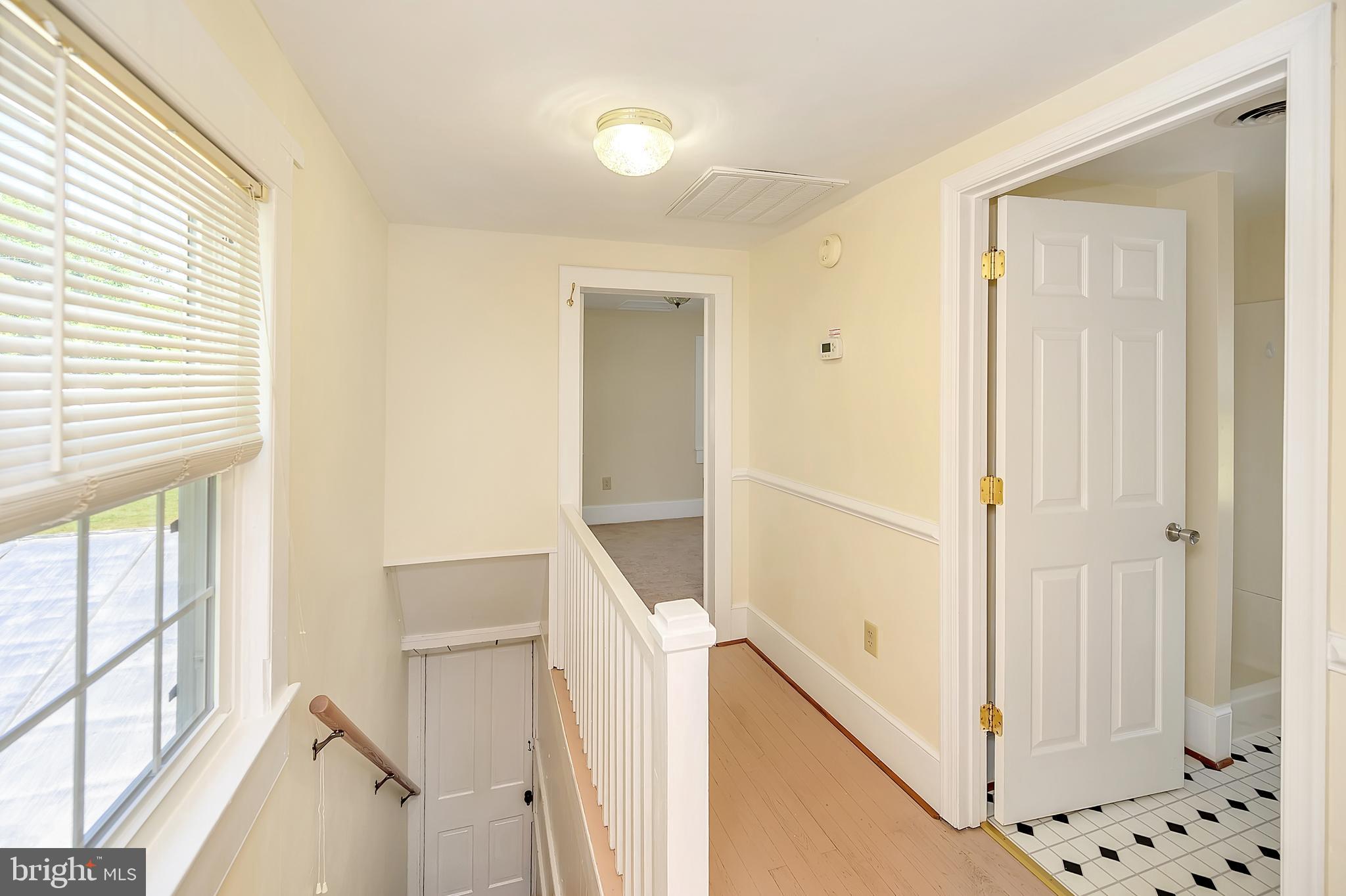 HARTWOOD - Residential Lease