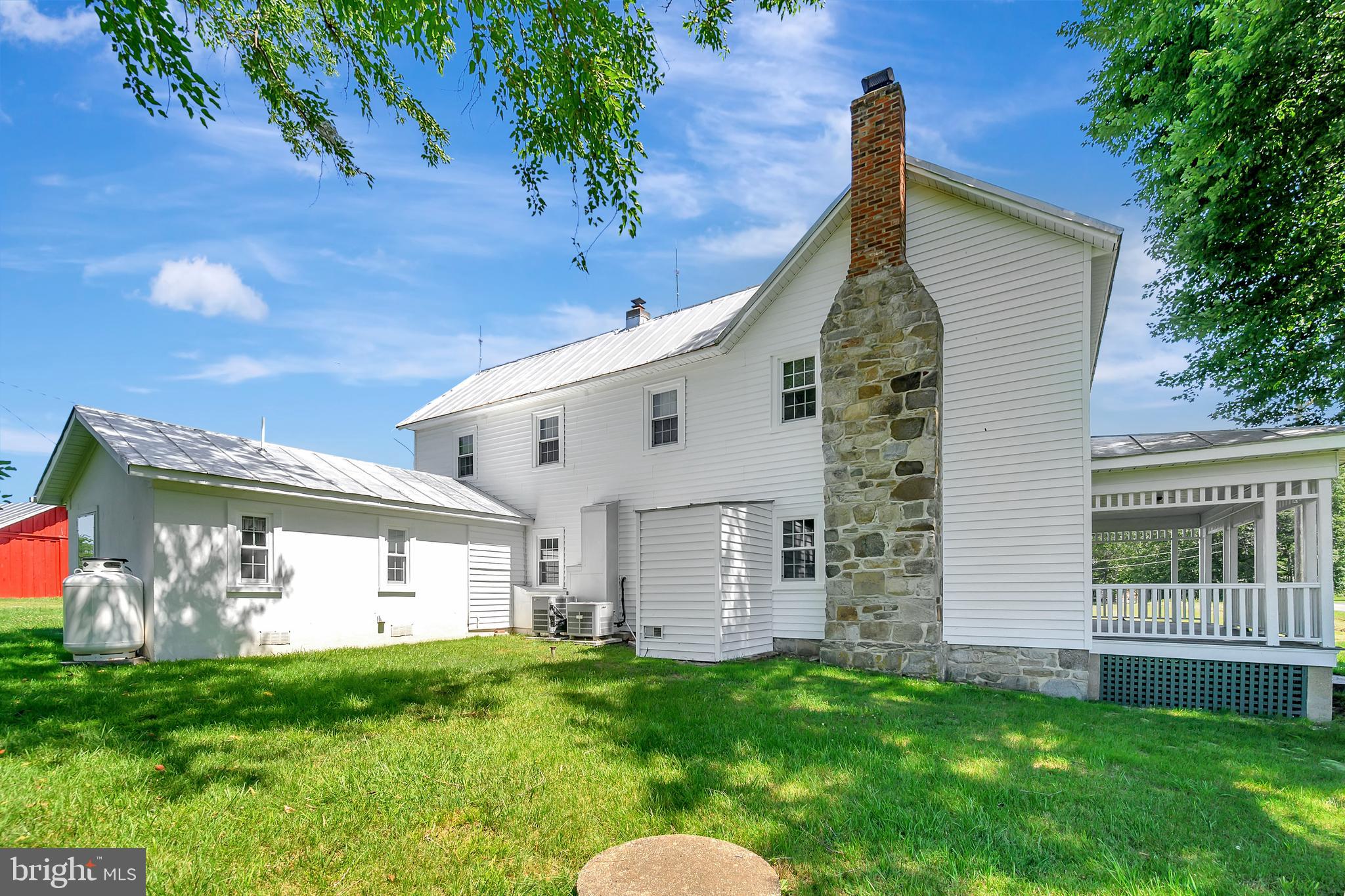 HARTWOOD - Residential Lease