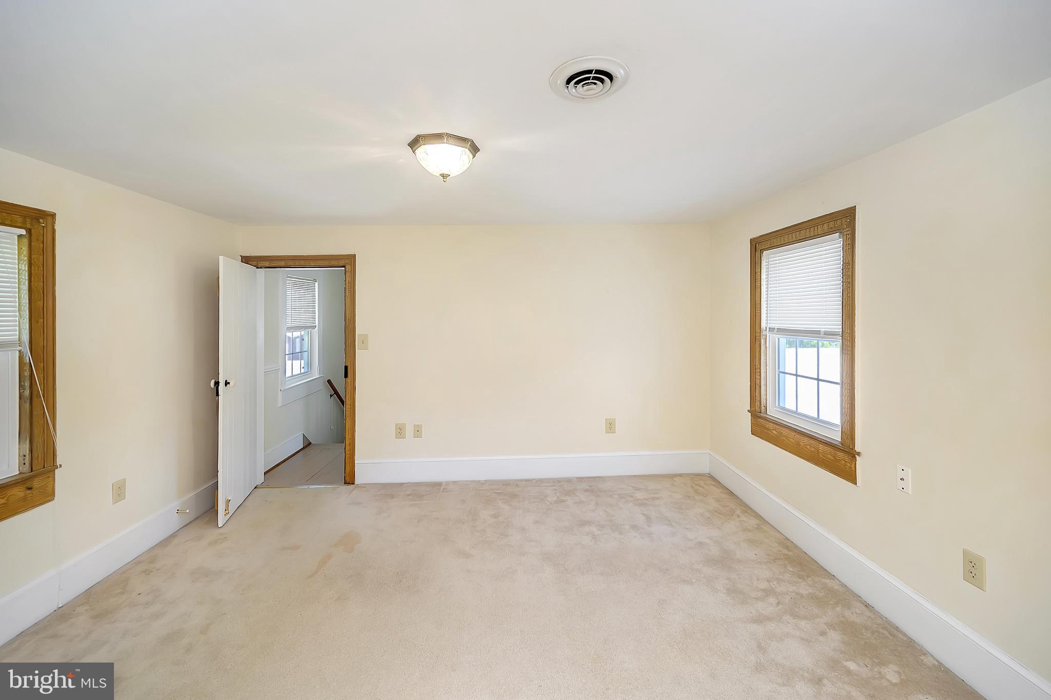 HARTWOOD - Residential Lease