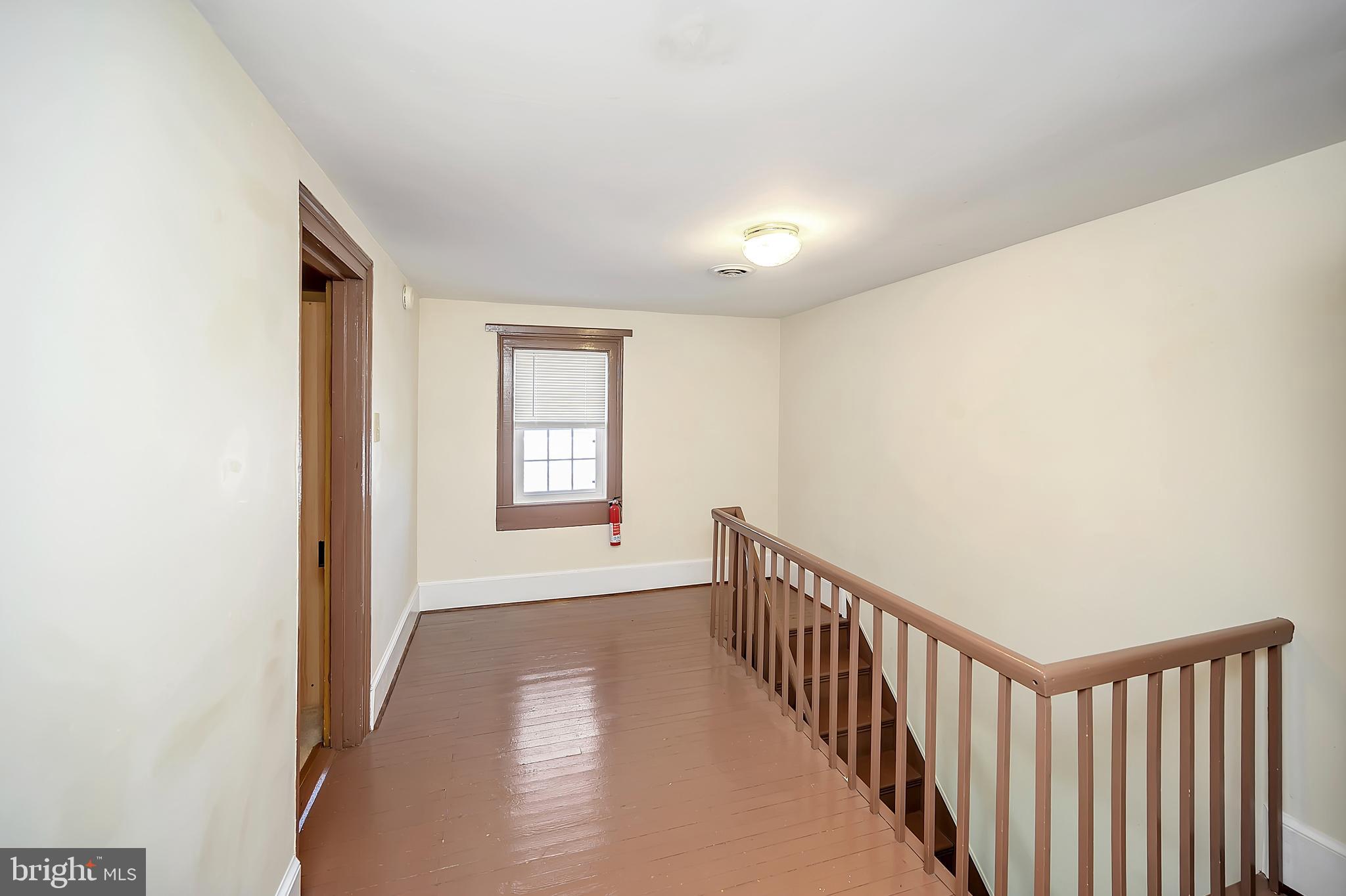 HARTWOOD - Residential Lease