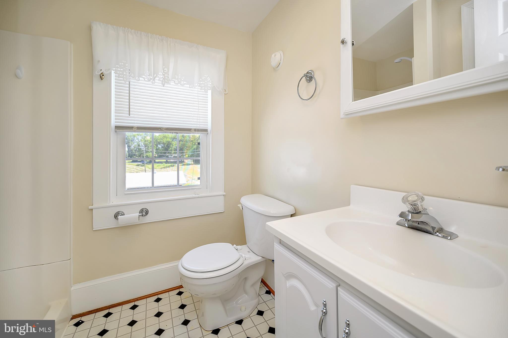 HARTWOOD - Residential Lease