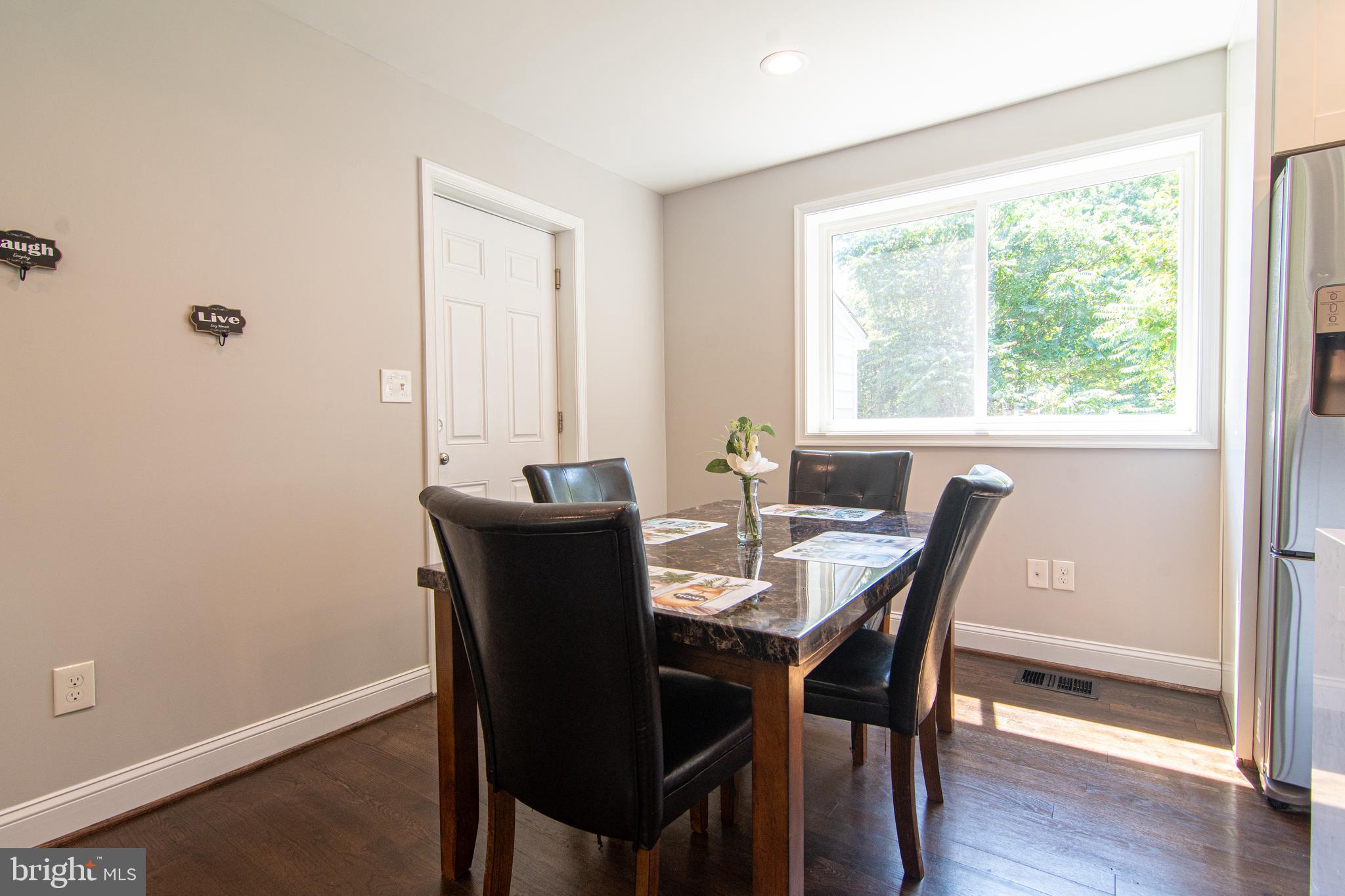 TEMPLE HILLS - Residential