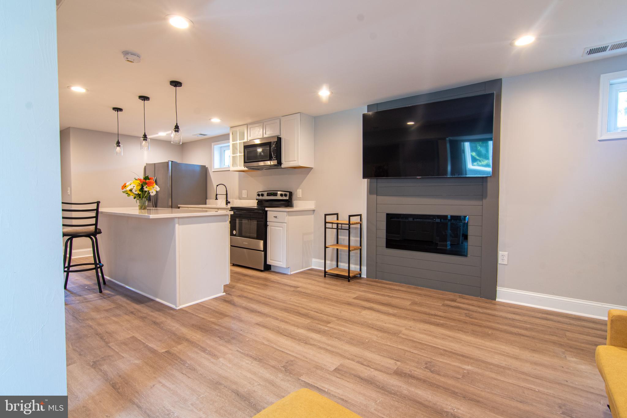 TEMPLE HILLS - Residential