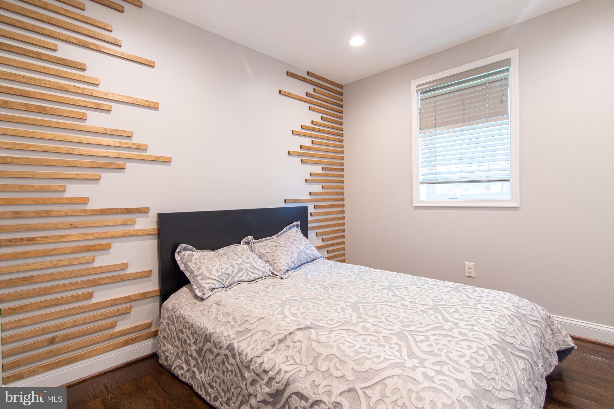 TEMPLE HILLS - Residential