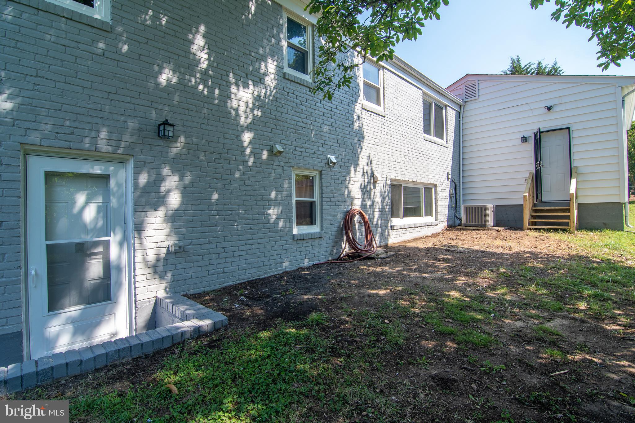 TEMPLE HILLS - Residential