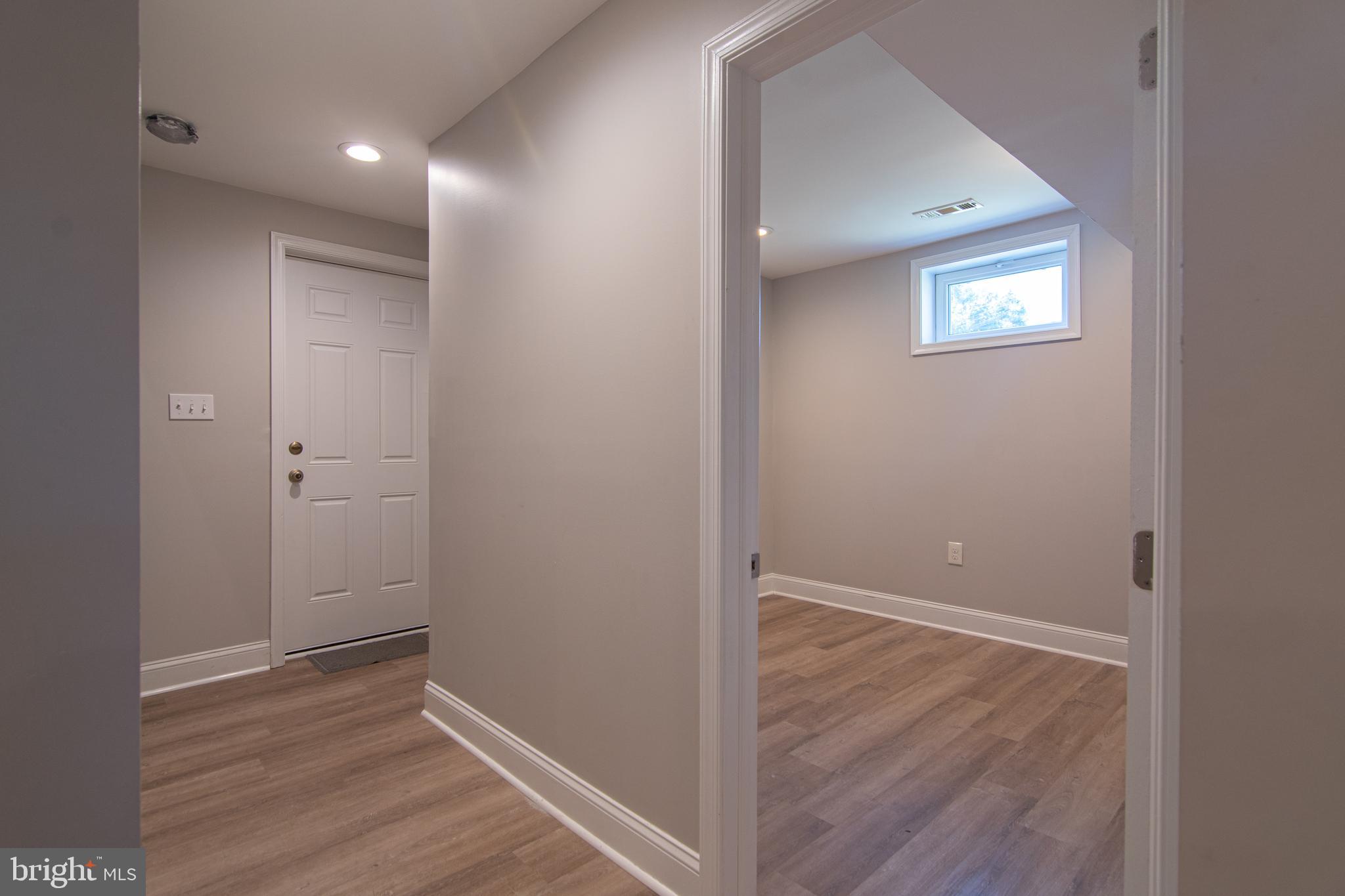 TEMPLE HILLS - Residential