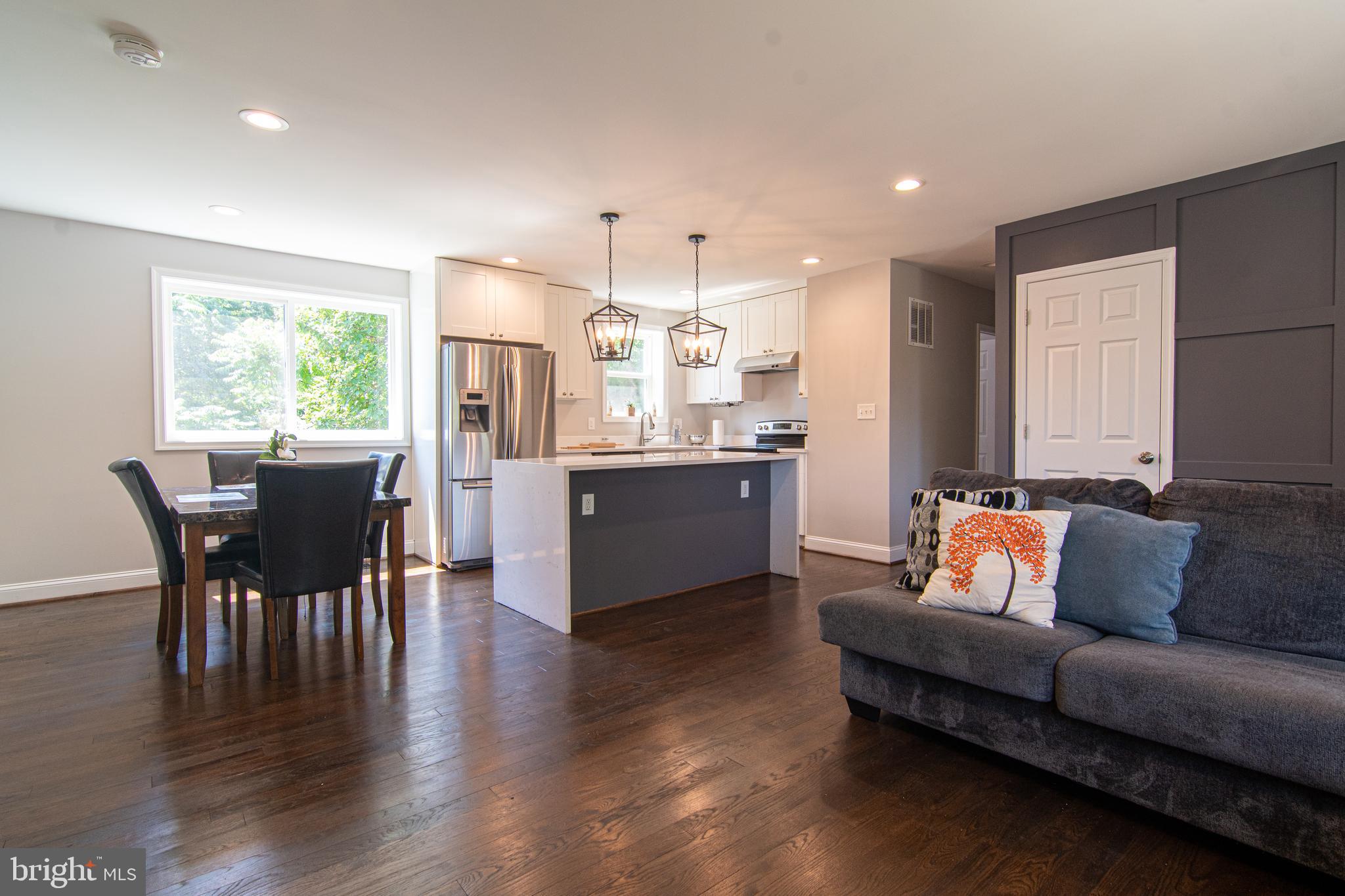 TEMPLE HILLS - Residential