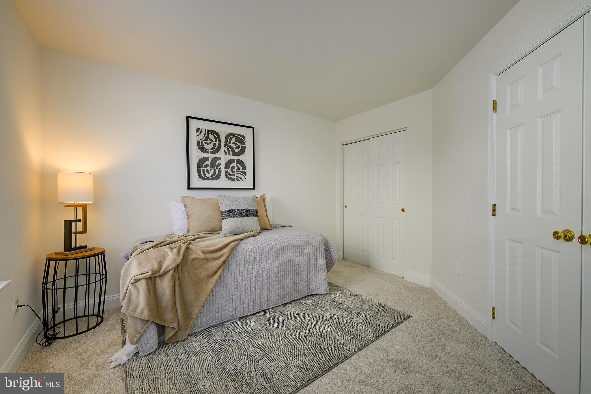 BURGUNDY PLACE - Residential