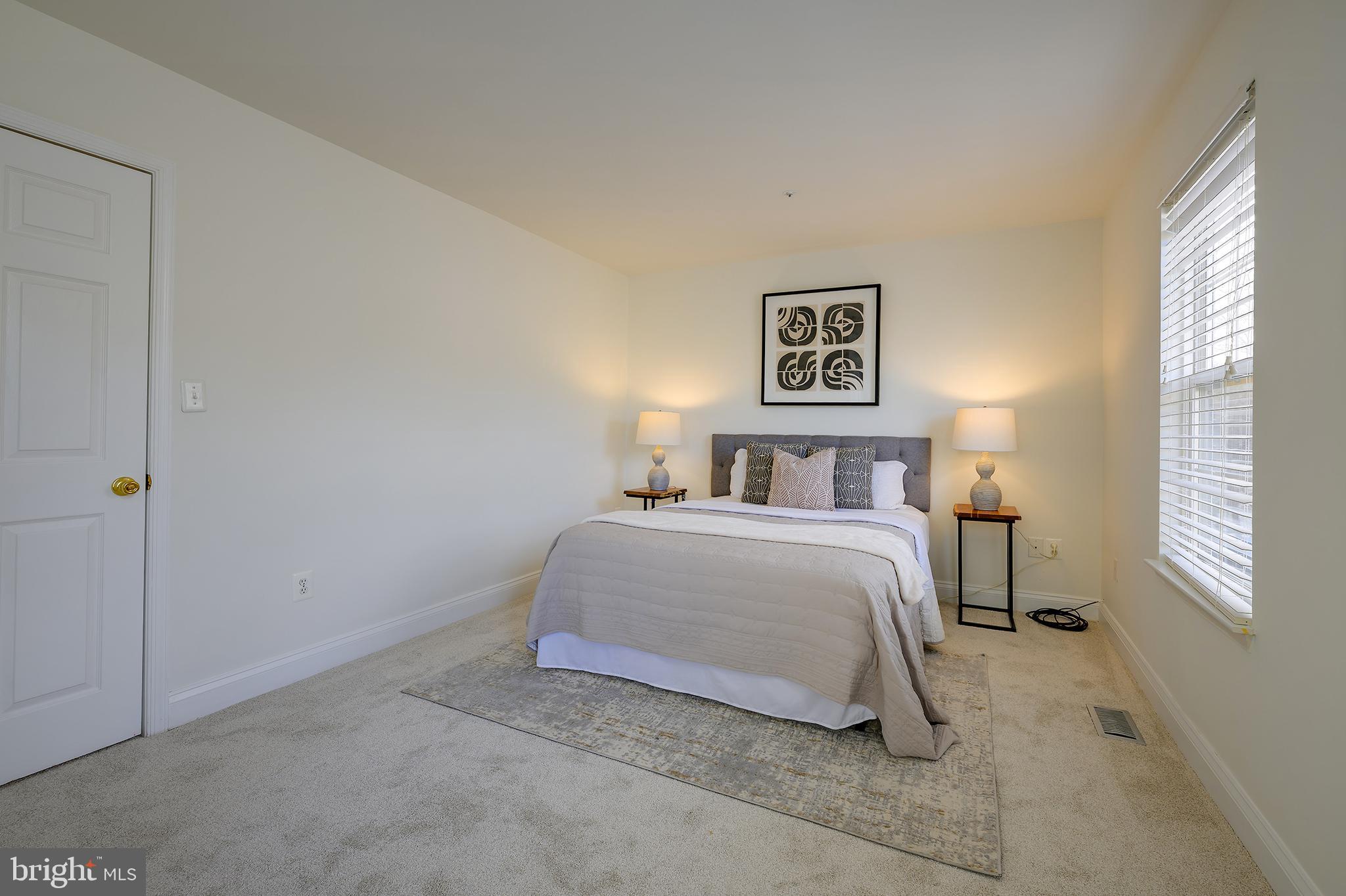 BURGUNDY PLACE - Residential