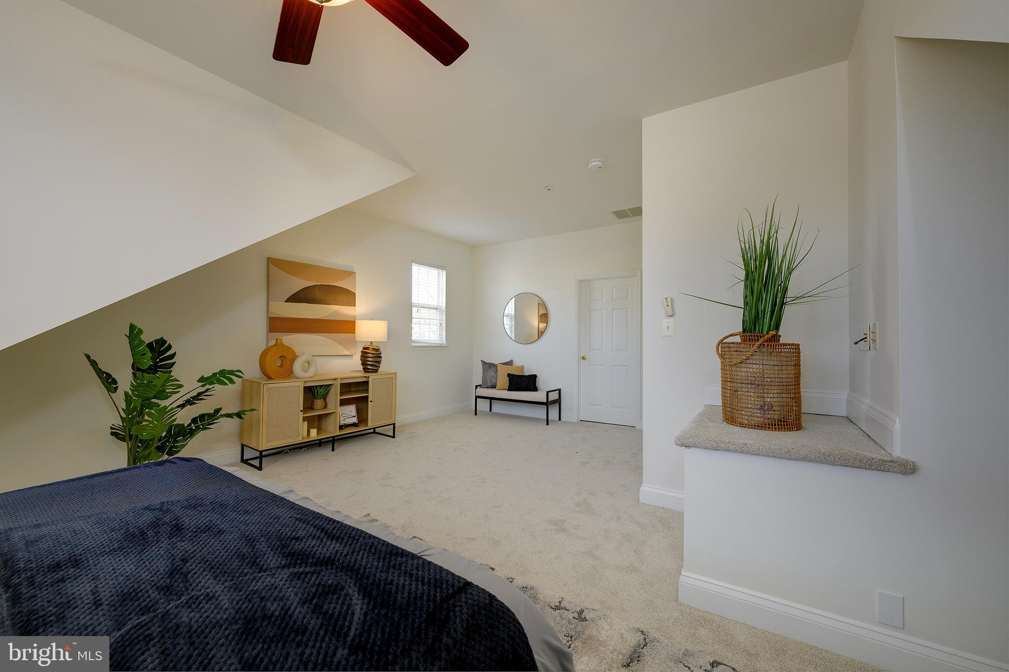 BURGUNDY PLACE - Residential