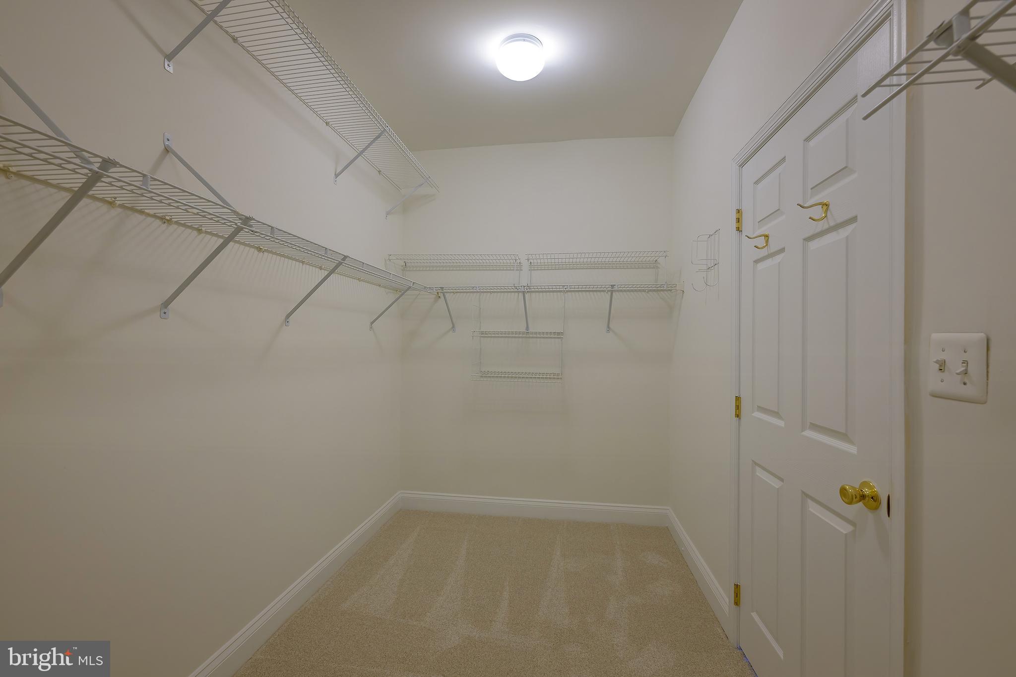 BURGUNDY PLACE - Residential