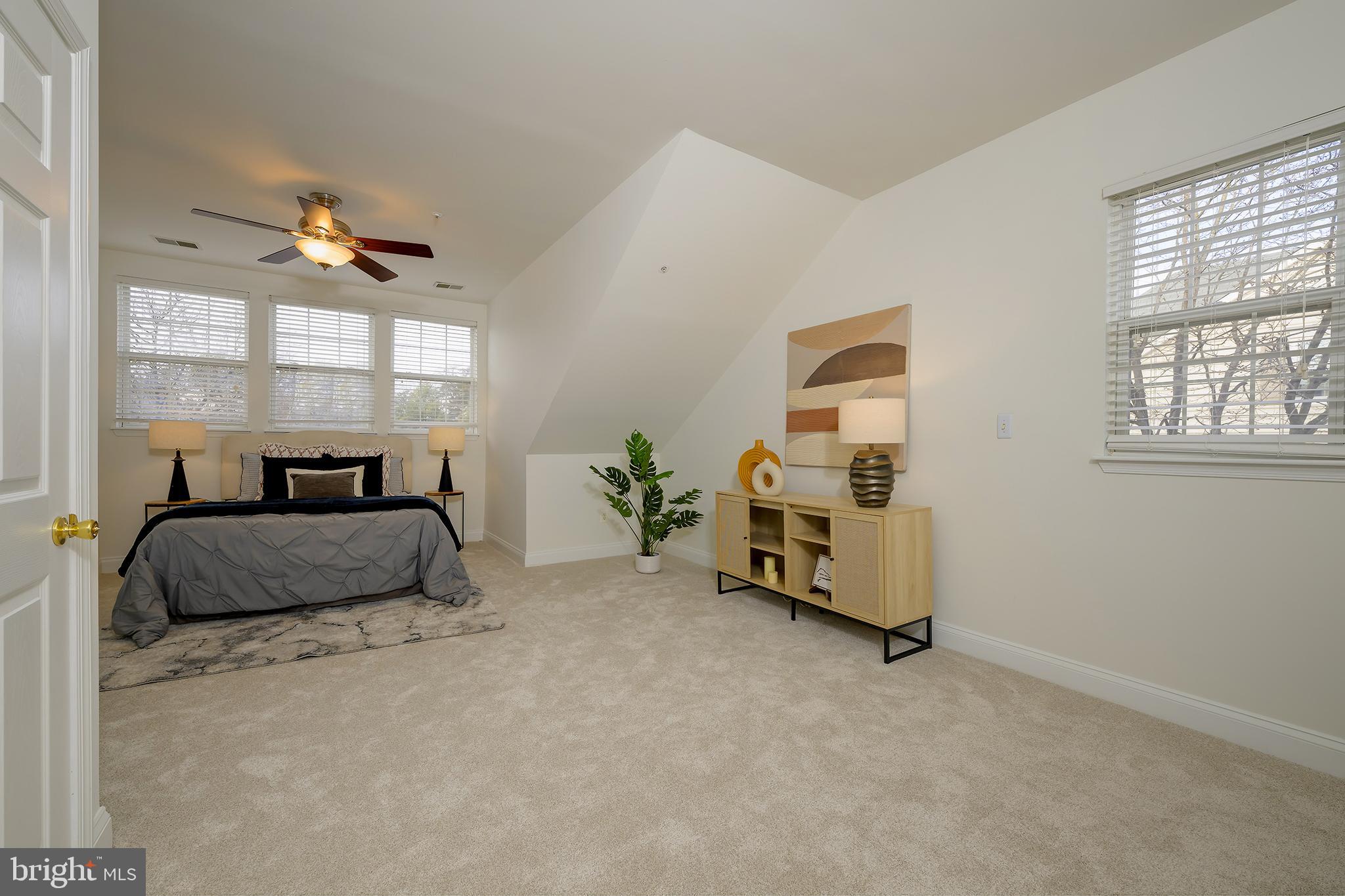 BURGUNDY PLACE - Residential