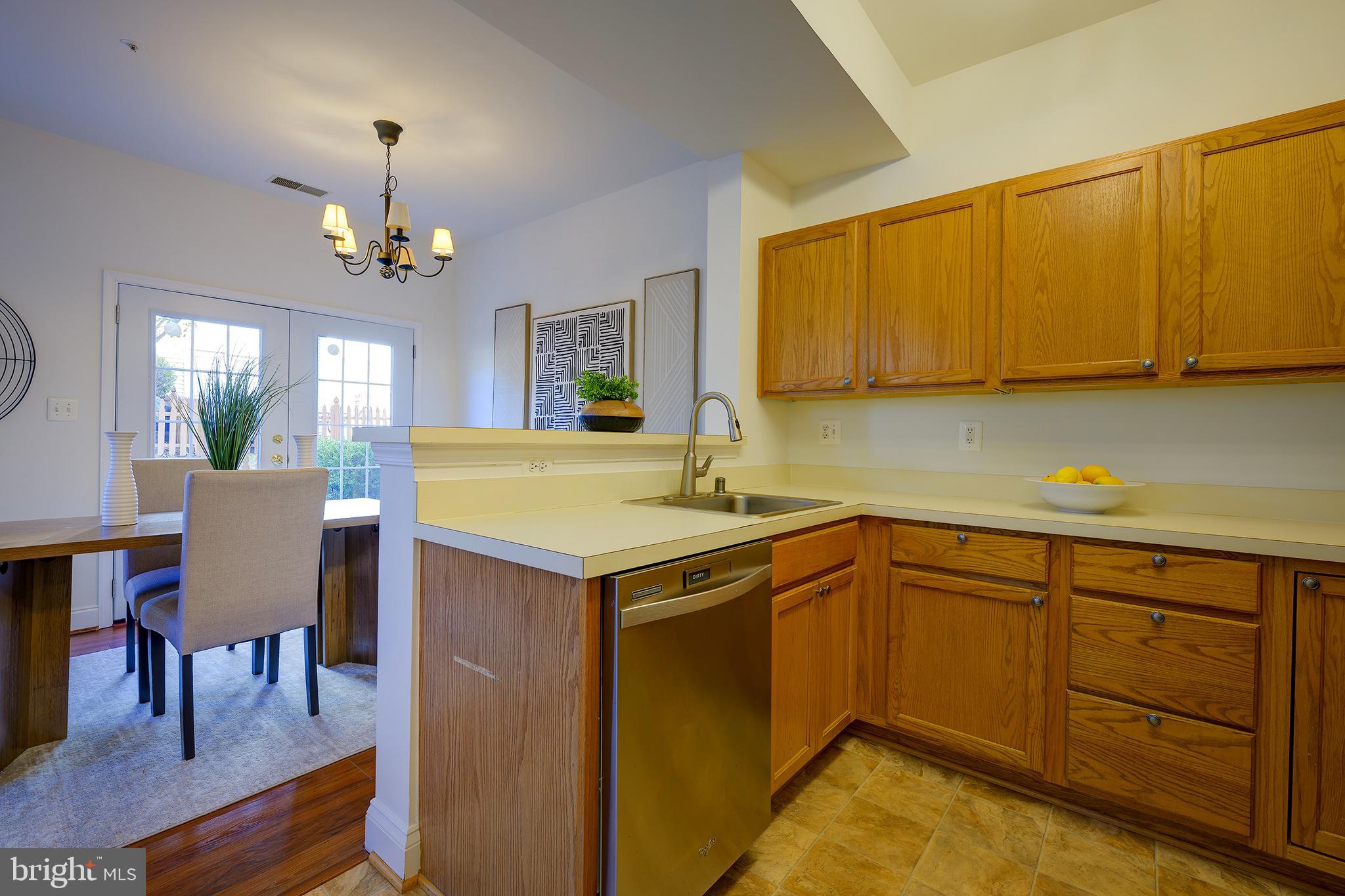 BURGUNDY PLACE - Residential