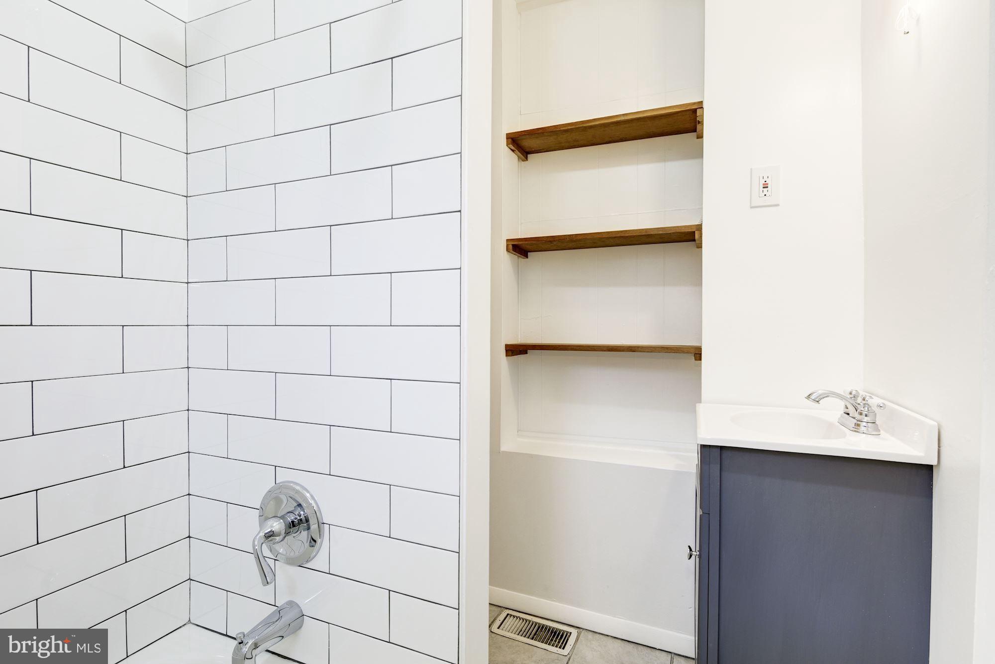 FELLS POINT HISTORIC DISTRICT - Residential Lease