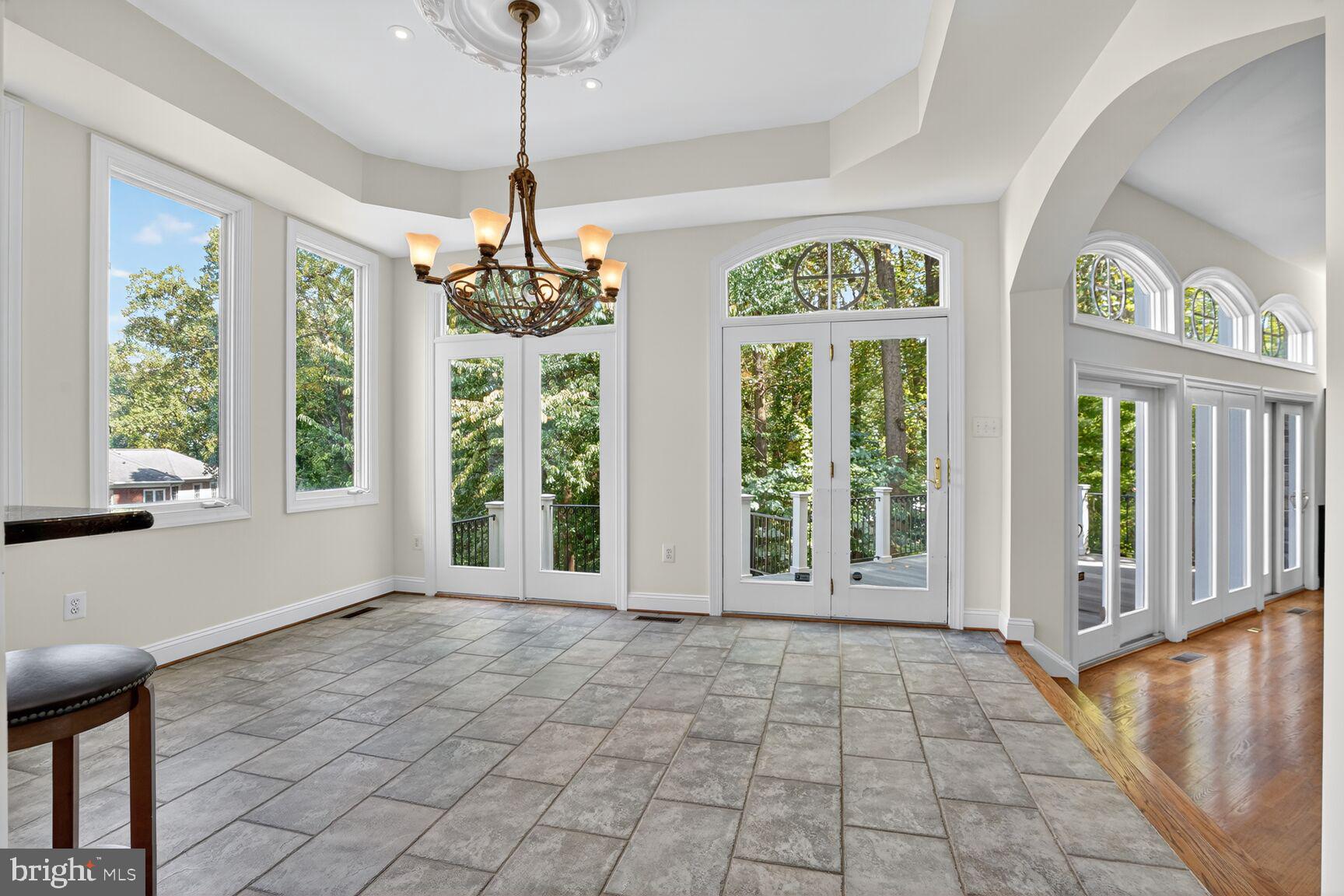 DOVER BALMORAL RIVERWOOD - Residential