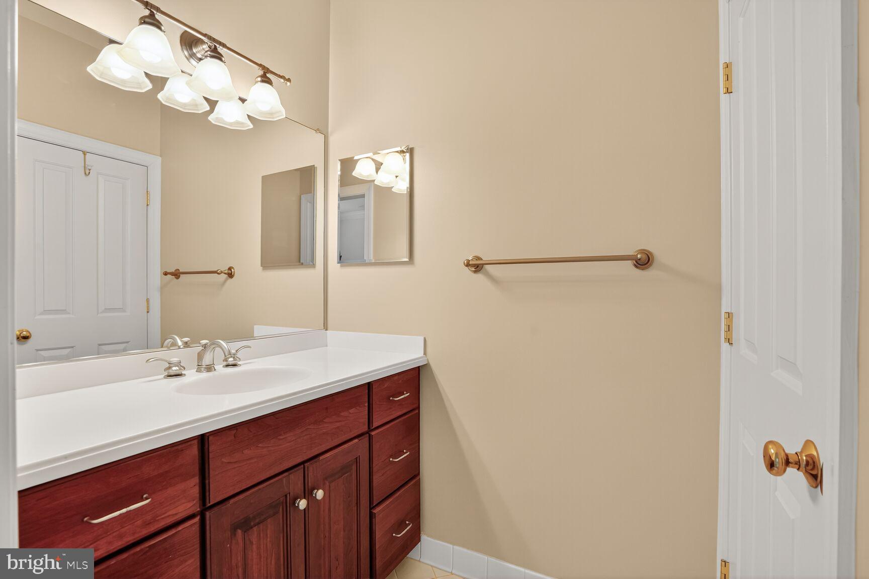 DOVER BALMORAL RIVERWOOD - Residential