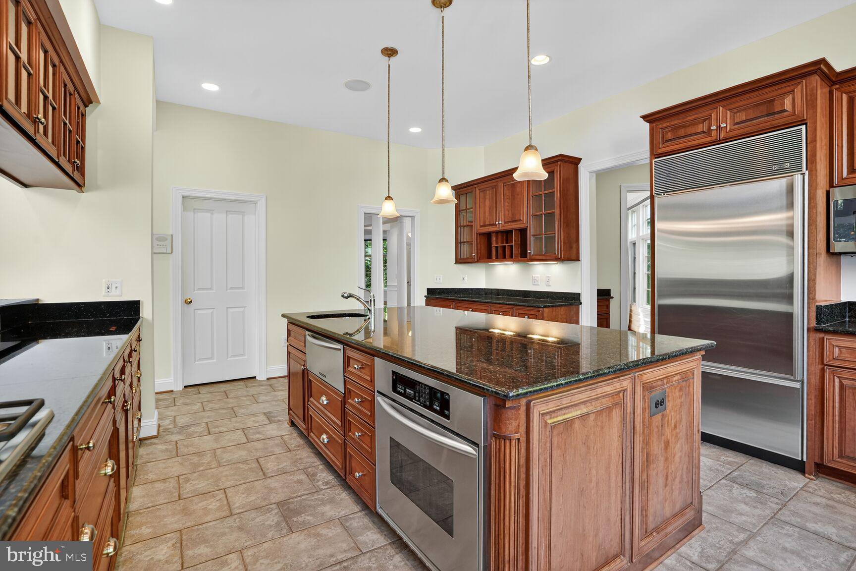 DOVER BALMORAL RIVERWOOD - Residential