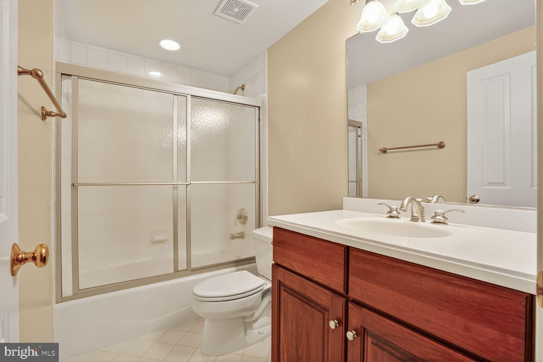 DOVER BALMORAL RIVERWOOD - Residential