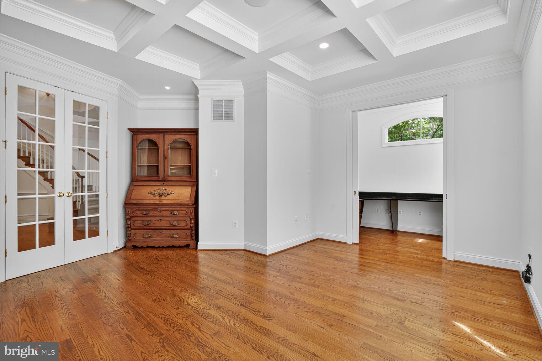 DOVER BALMORAL RIVERWOOD - Residential