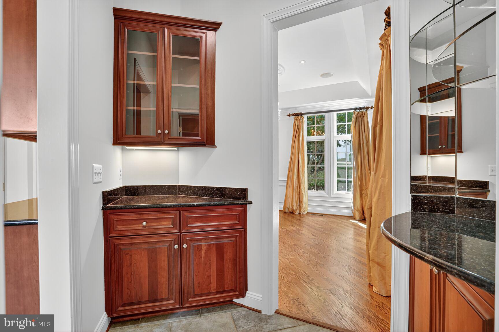 DOVER BALMORAL RIVERWOOD - Residential