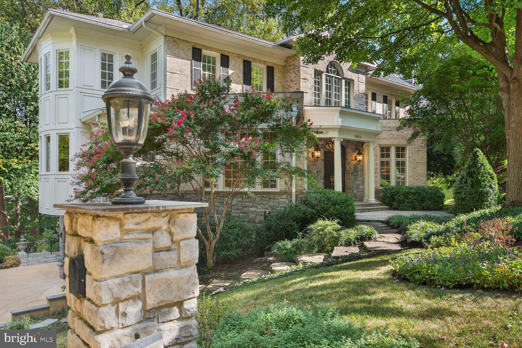 DOVER BALMORAL RIVERWOOD - Residential