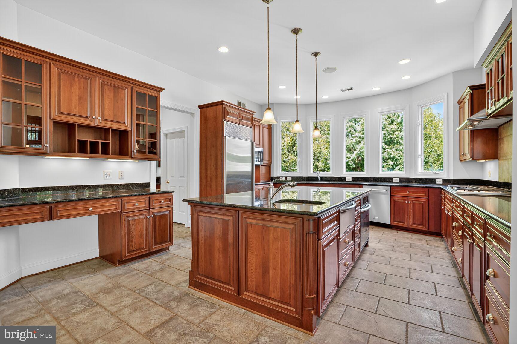 DOVER BALMORAL RIVERWOOD - Residential