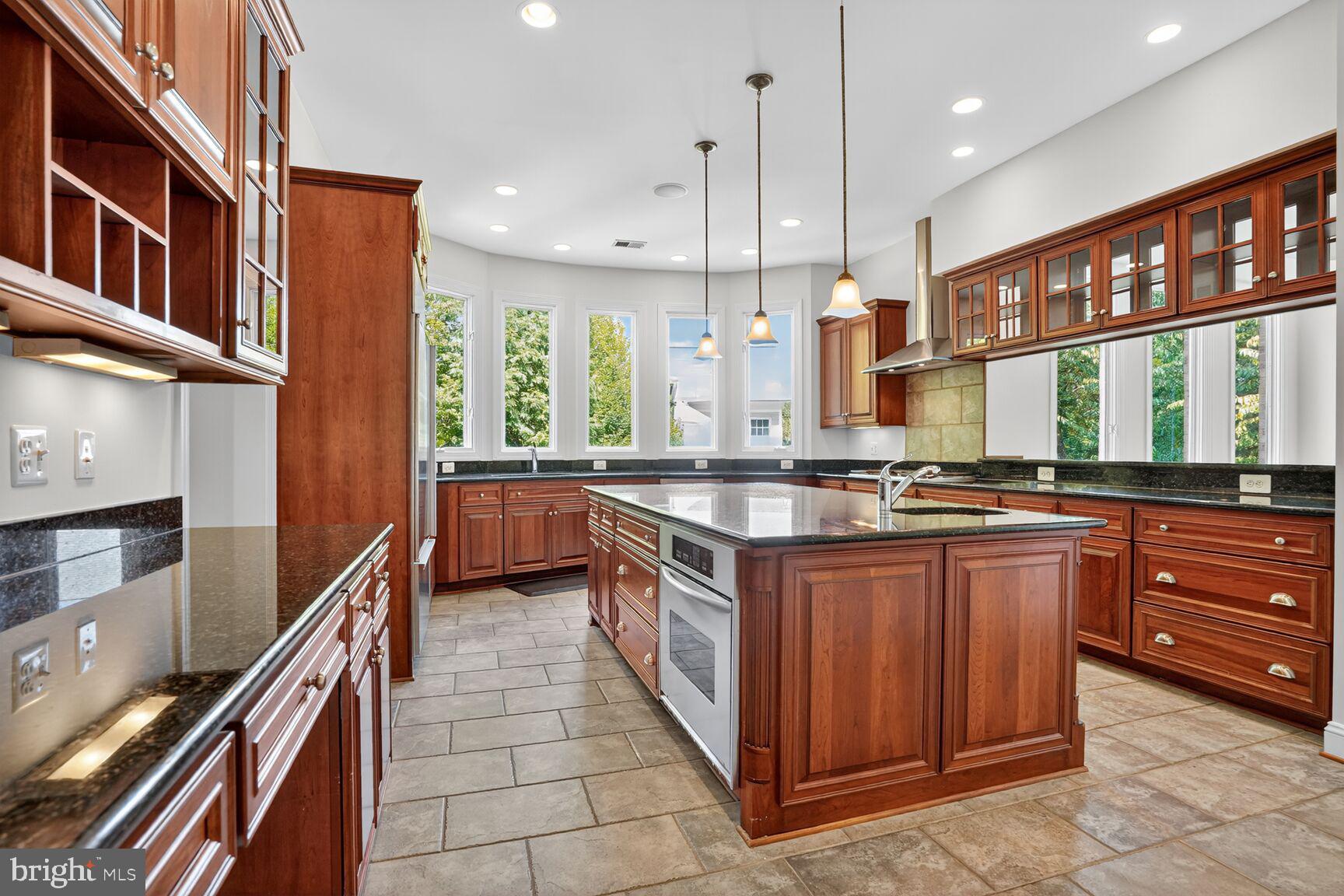 DOVER BALMORAL RIVERWOOD - Residential