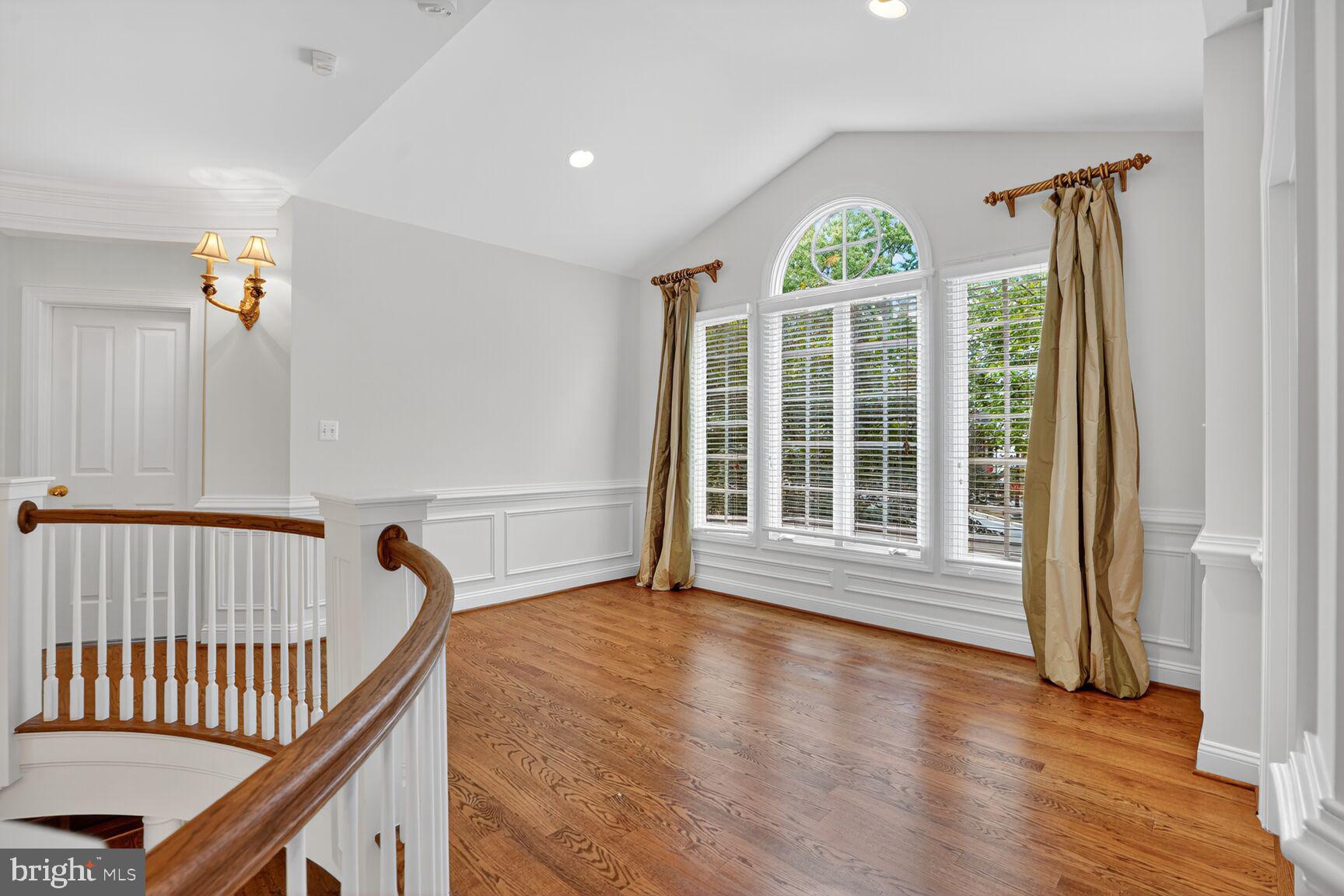 DOVER BALMORAL RIVERWOOD - Residential