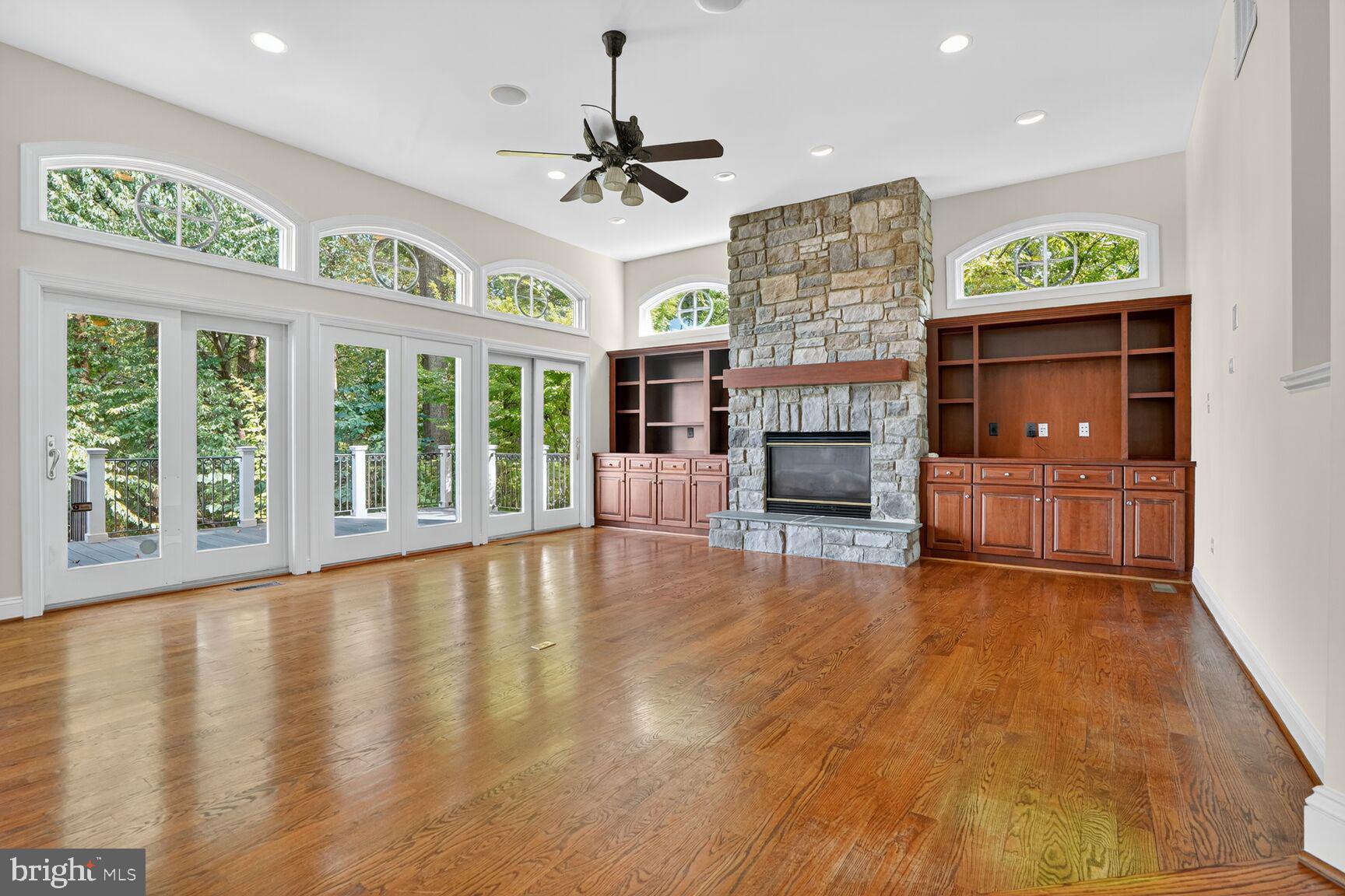 DOVER BALMORAL RIVERWOOD - Residential