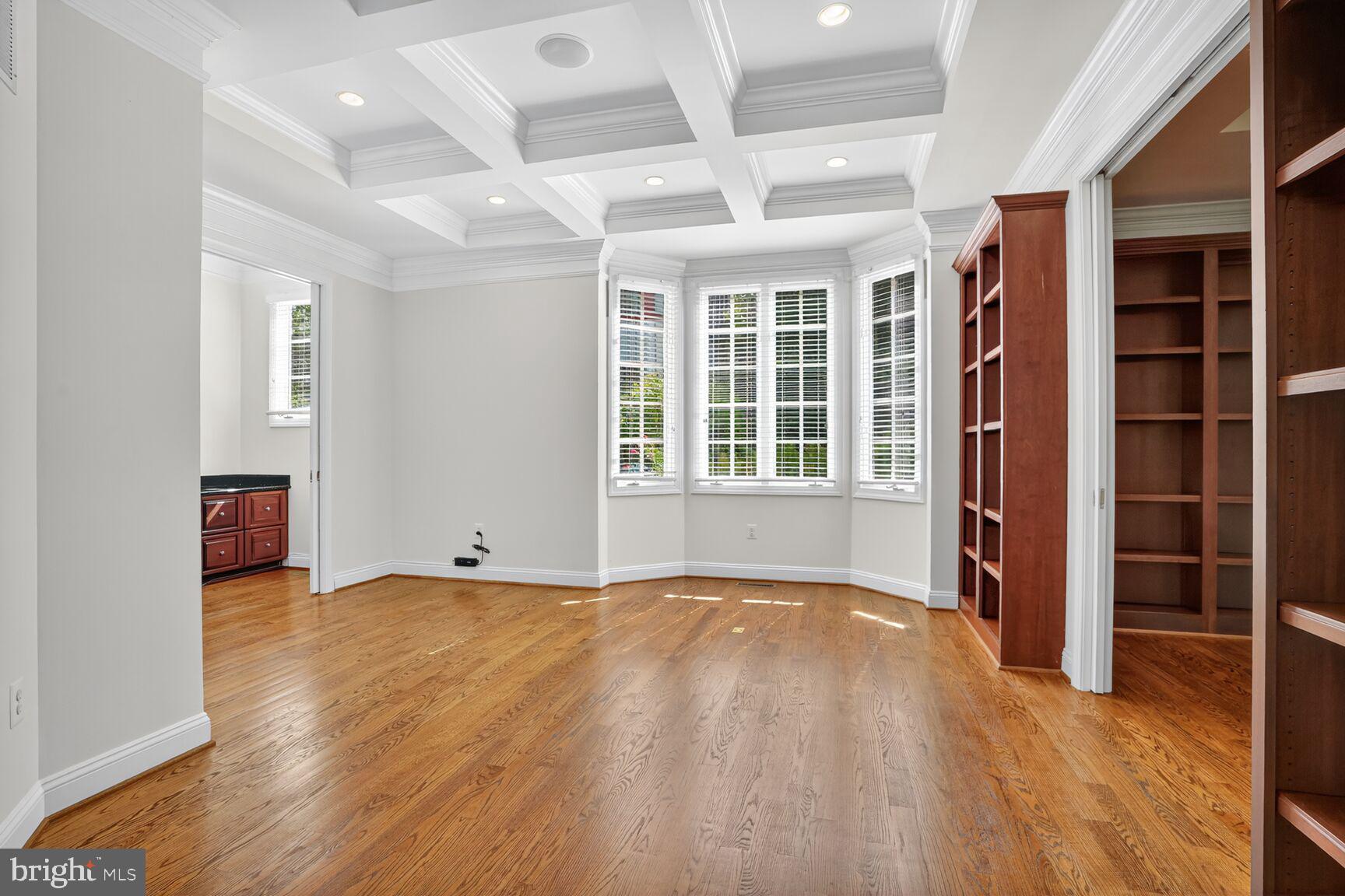 DOVER BALMORAL RIVERWOOD - Residential