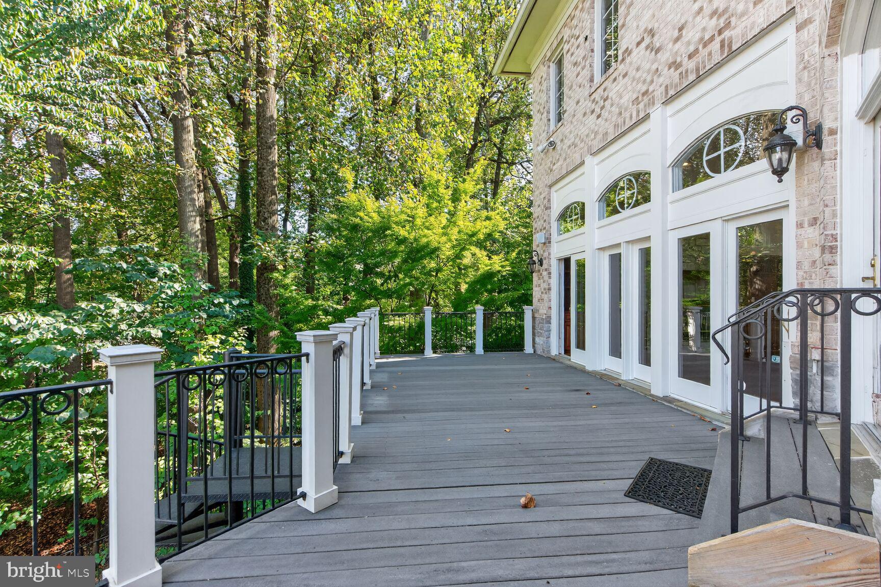 DOVER BALMORAL RIVERWOOD - Residential