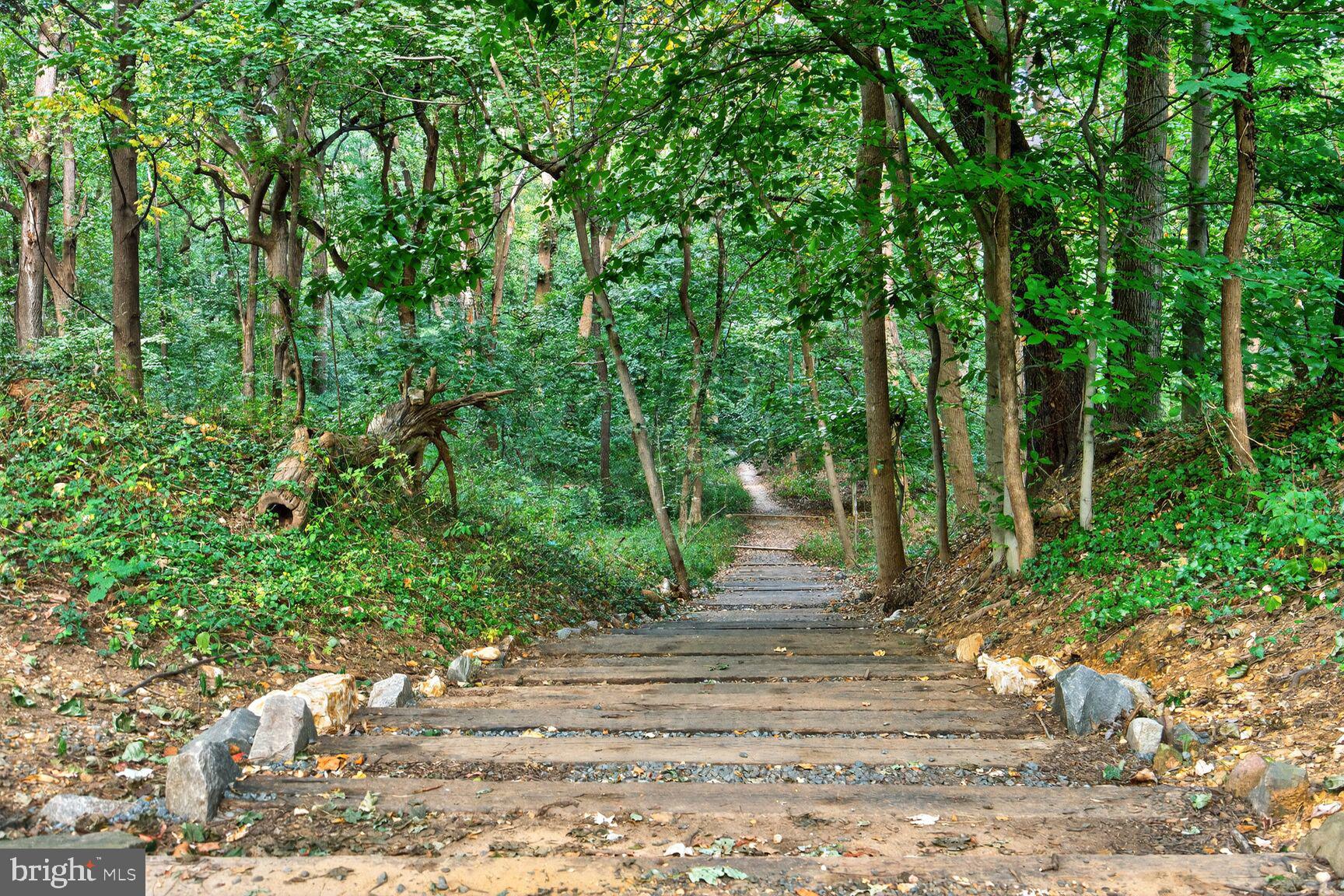 DOVER BALMORAL RIVERWOOD - Residential