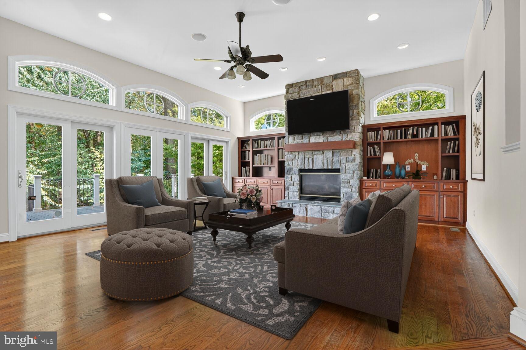 DOVER BALMORAL RIVERWOOD - Residential