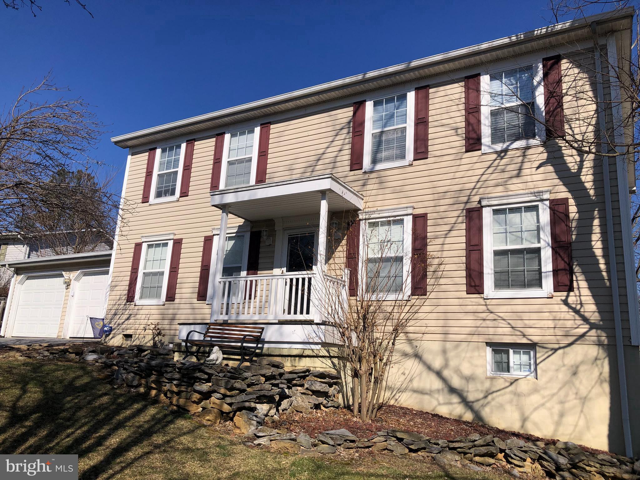 BRIARWOOD - Residential