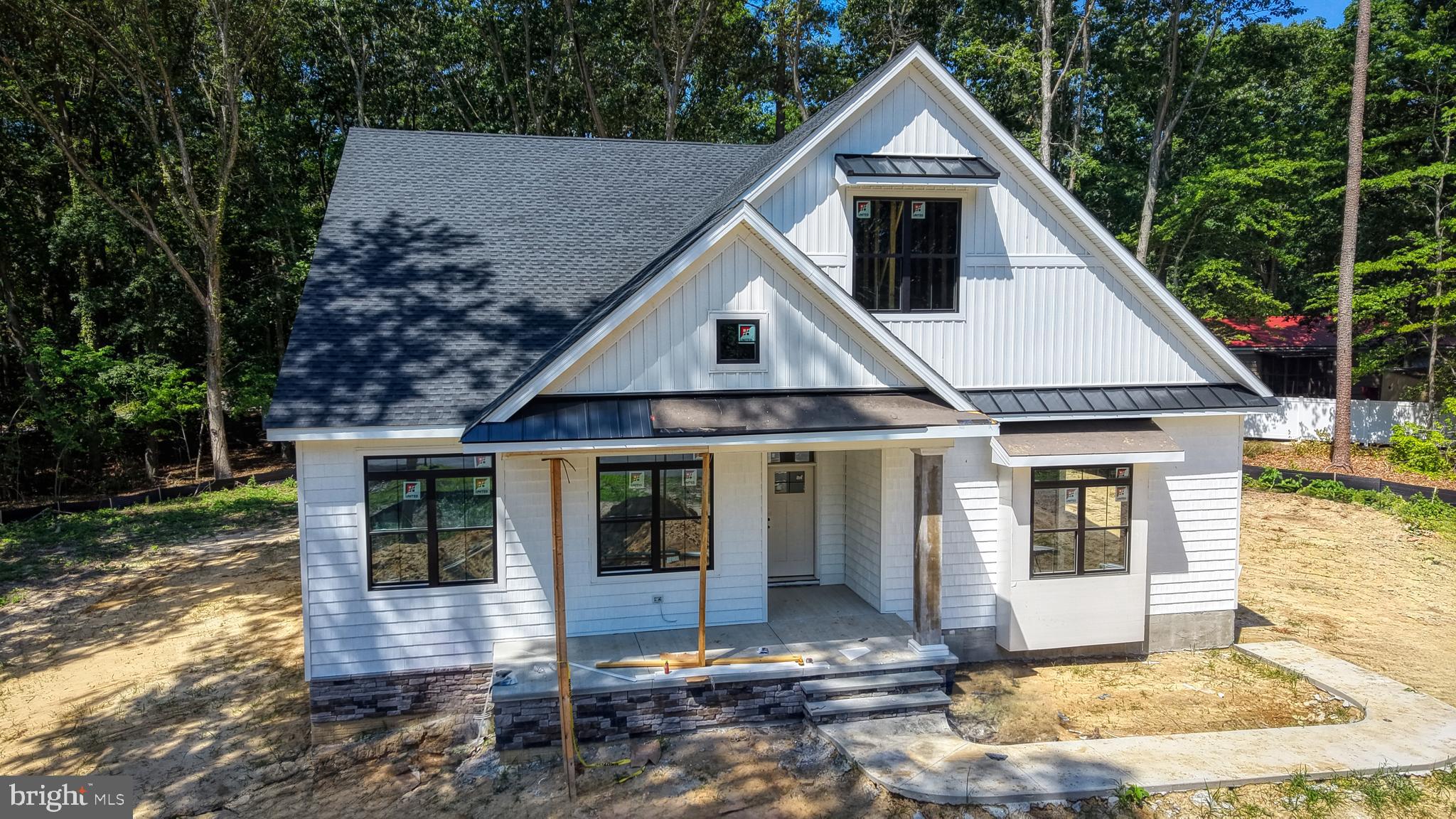 1008 HERON COURT